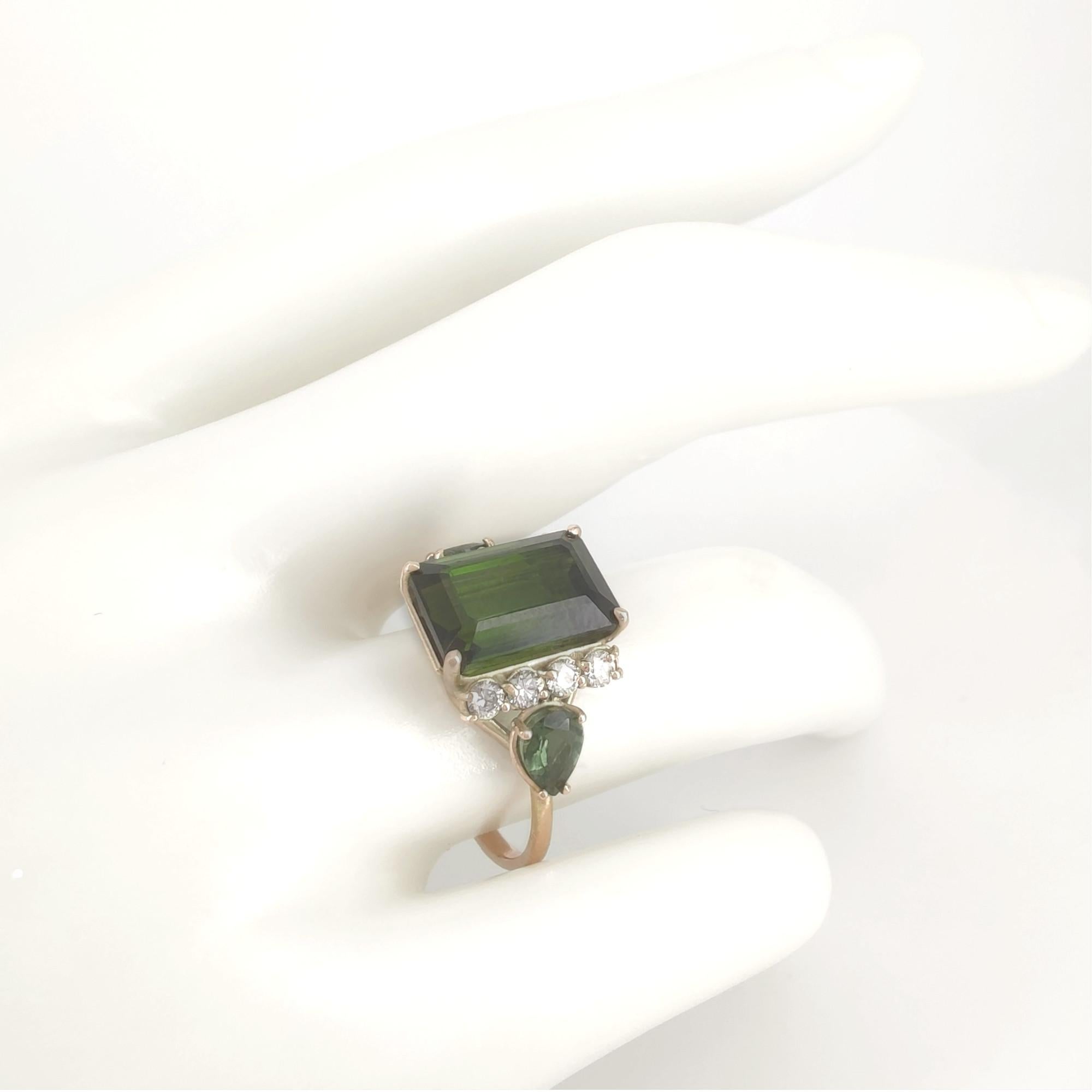 Genuine green Tourmaline Diamonds 14k Gold Ring for Women - Exquisite Gemstone  For Sale 9