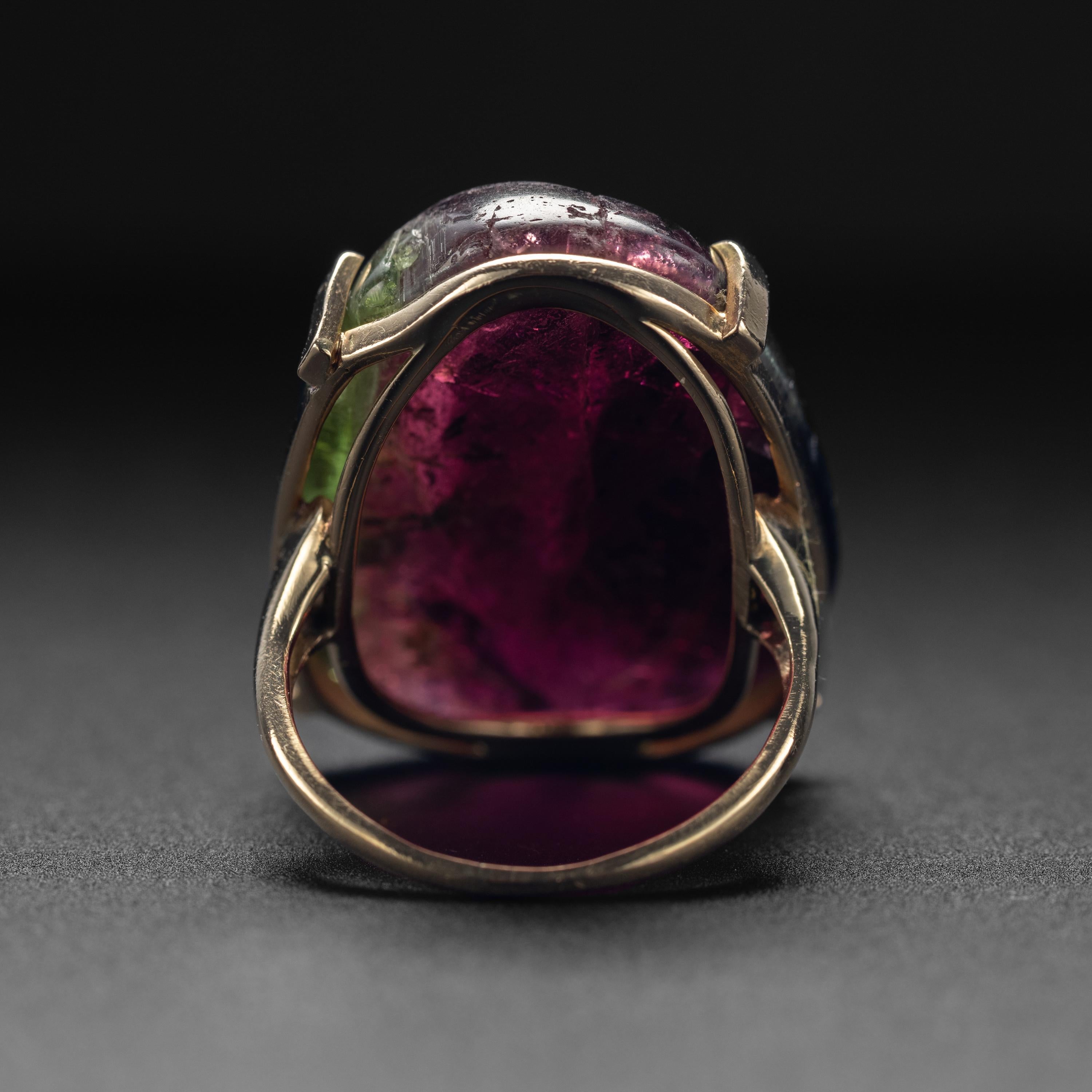 Turmalin-Ring mit beeindruckendem zweifarbigem Cabochon 1