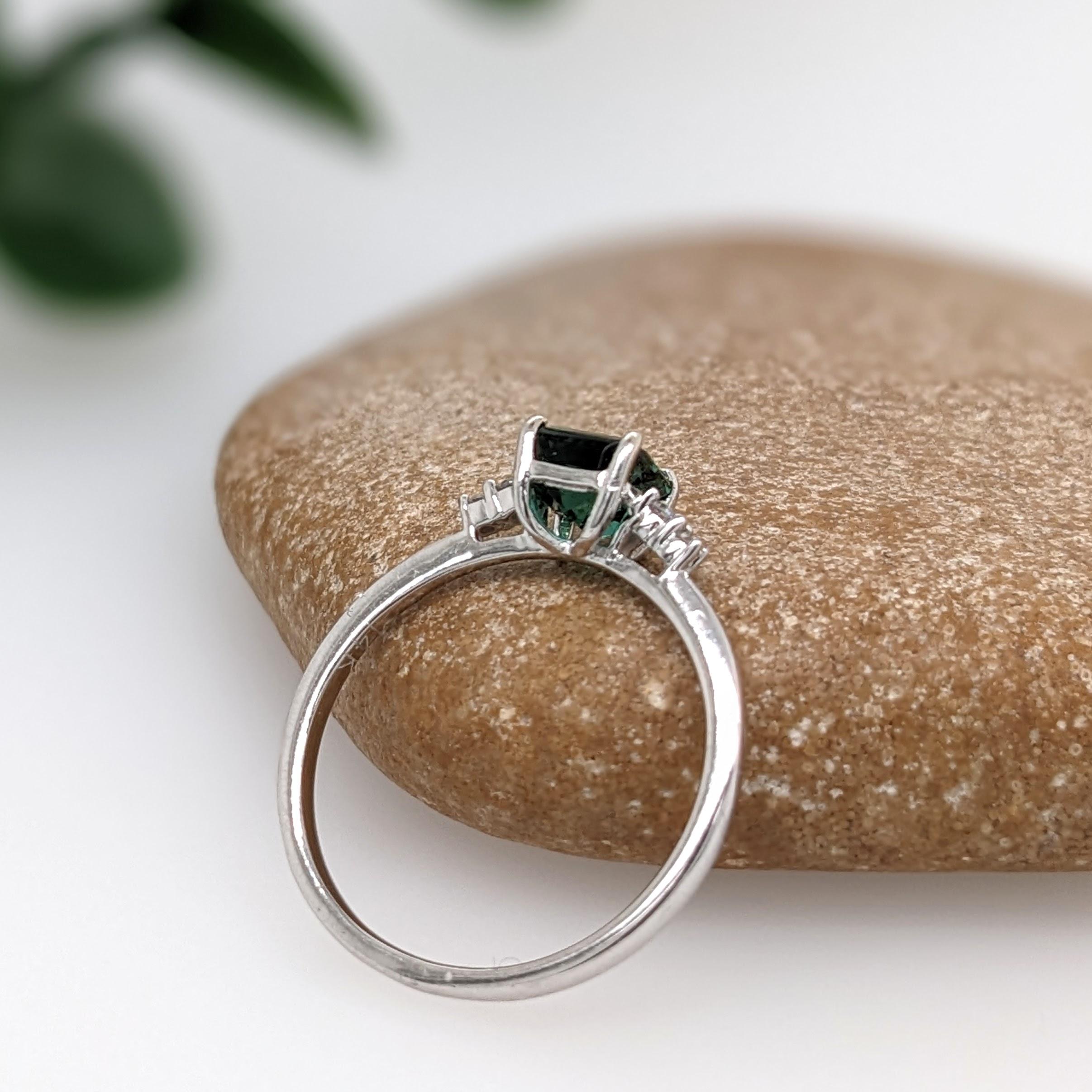 Tourmaline Ring w Natural Diamond Accents in 14K Solid White Gold Emerald 5x6m In New Condition For Sale In Columbus, OH