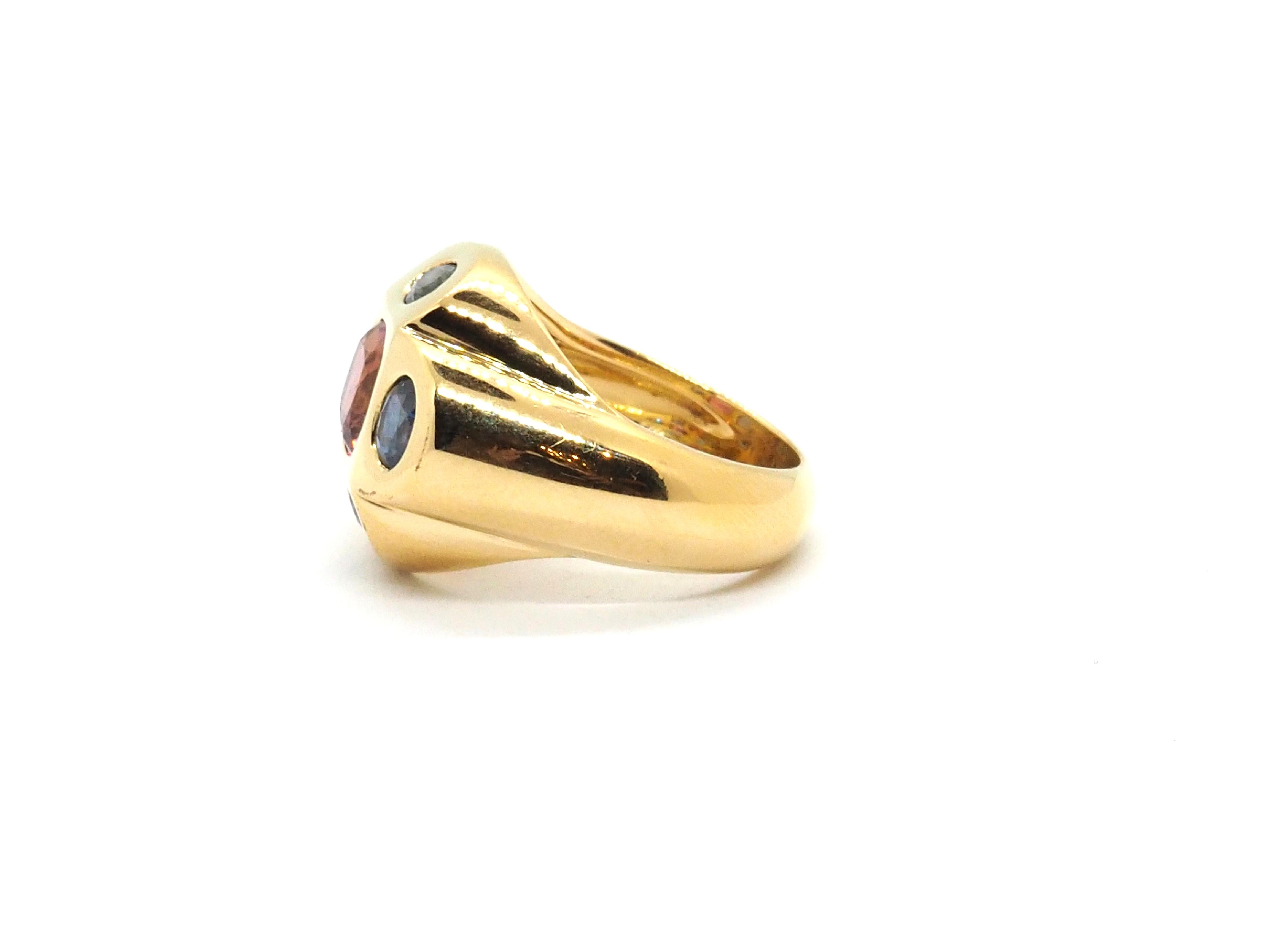 Cushion Cut Tourmaline Sapphire Ring 18 Karats Yellow Gold For Sale