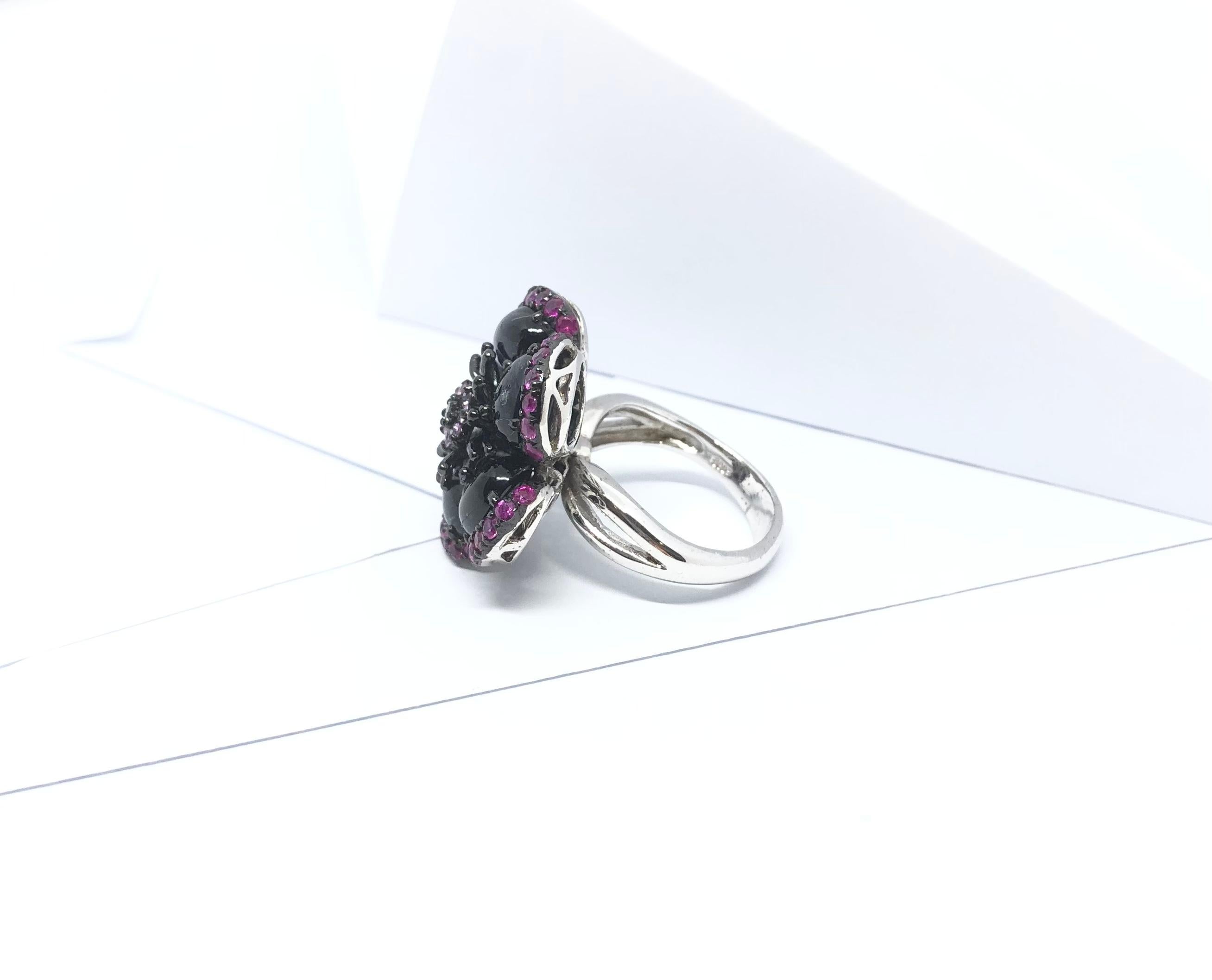 Ring mit Turmalin, Rubin und rosa Saphir in Silberfassung im Angebot 7