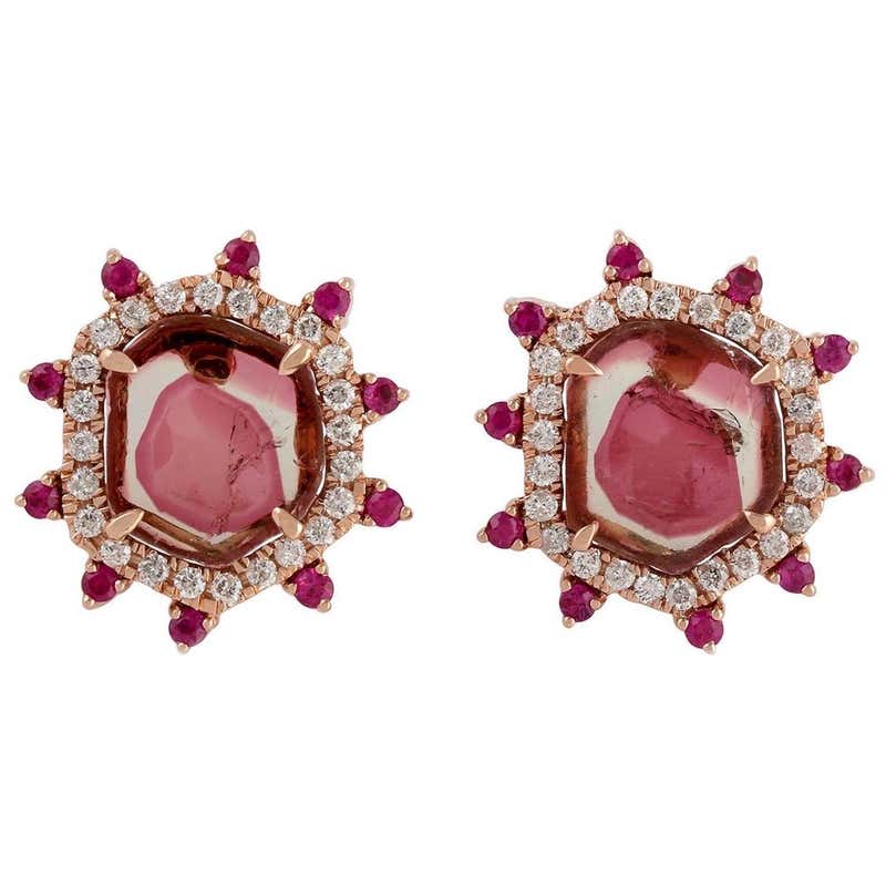 18 Karat Gold Ruby Diamond Stud Earrings For Sale at 1stDibs