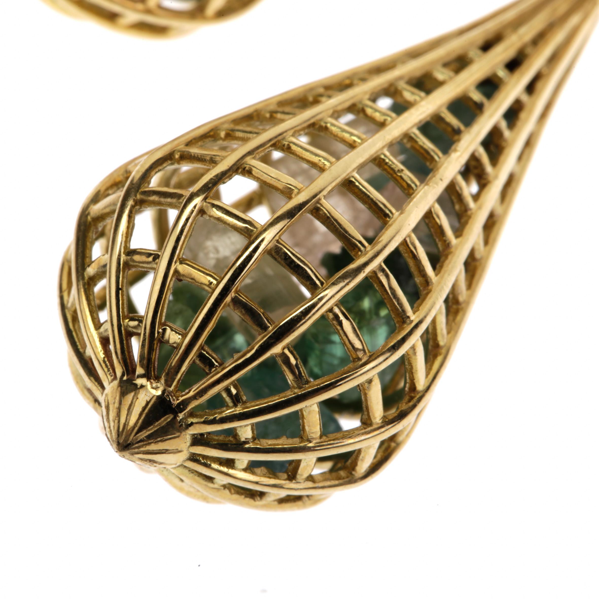 Cage-Ohrringe mit Turmalin und Saphir aus 18 Karat Gold für Damen oder Herren im Angebot