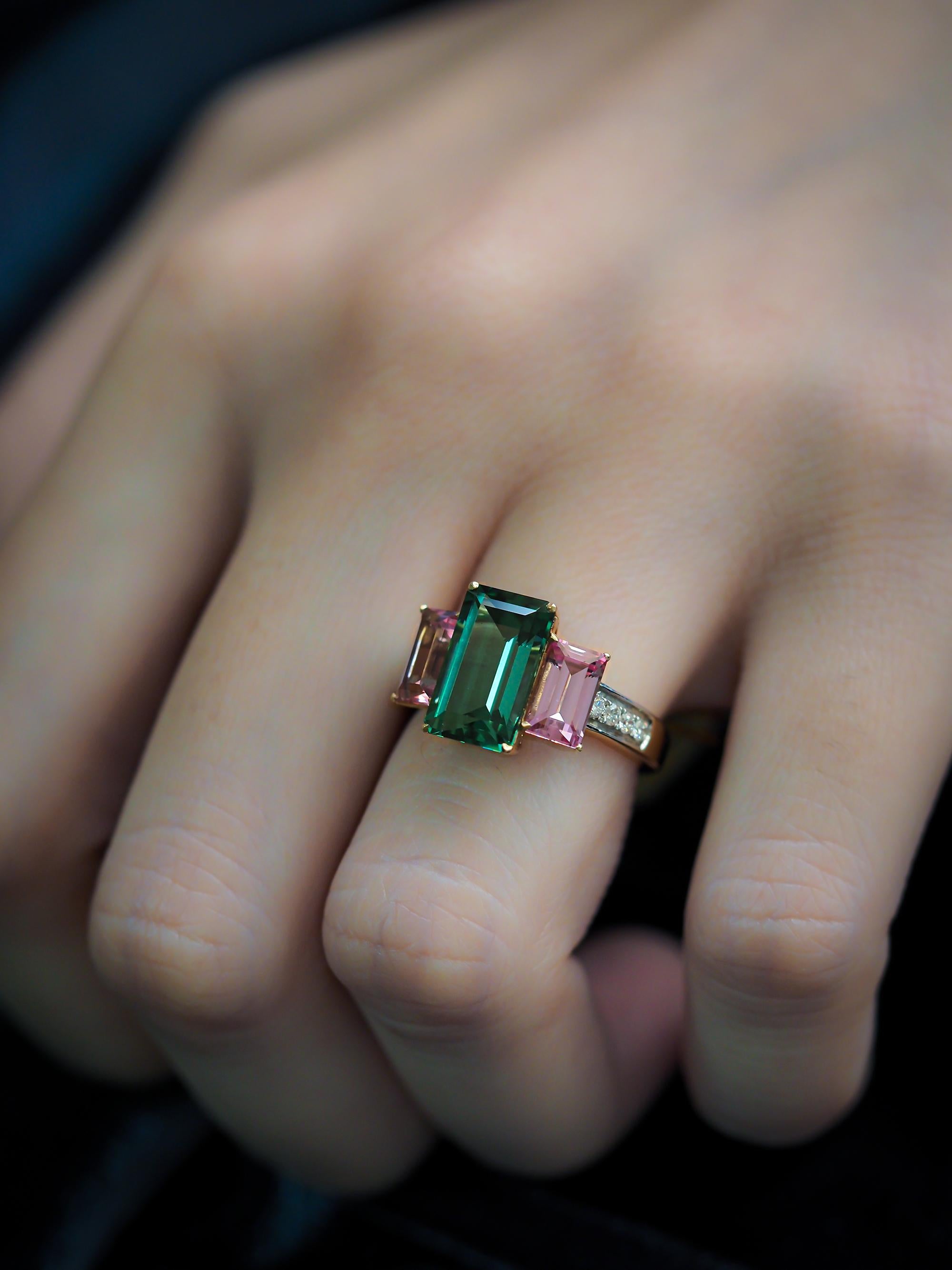 Emerald Cut Tourmaline & Spinel Cocktail Ring, 18k Yellow Gold Green Tourmaline Pink Spinel For Sale