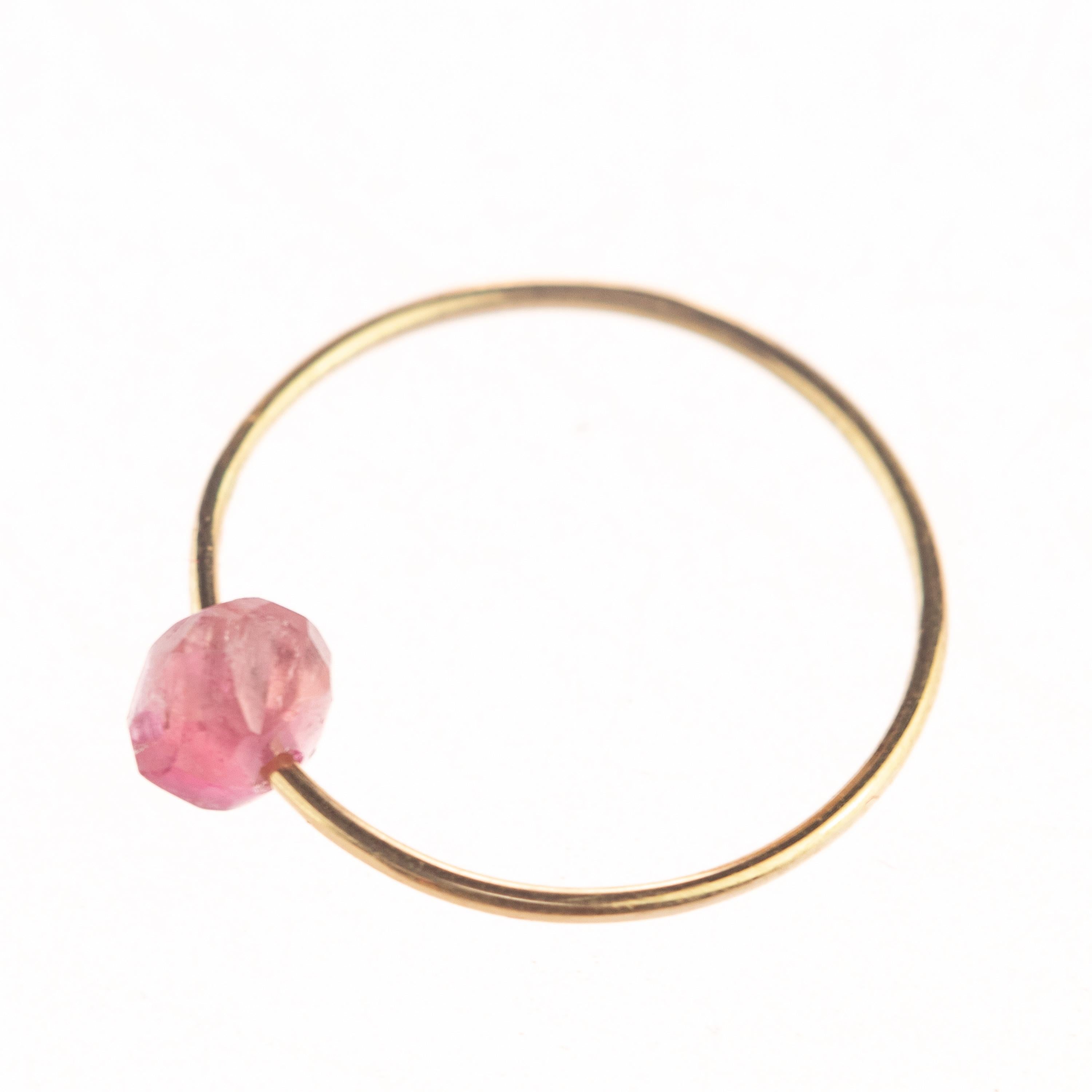 Tourmaline Violet Rondelle Solitaire 9 Karat Gold Planet Venus Boho Ring en Nuevo estado para la venta en Milano, IT