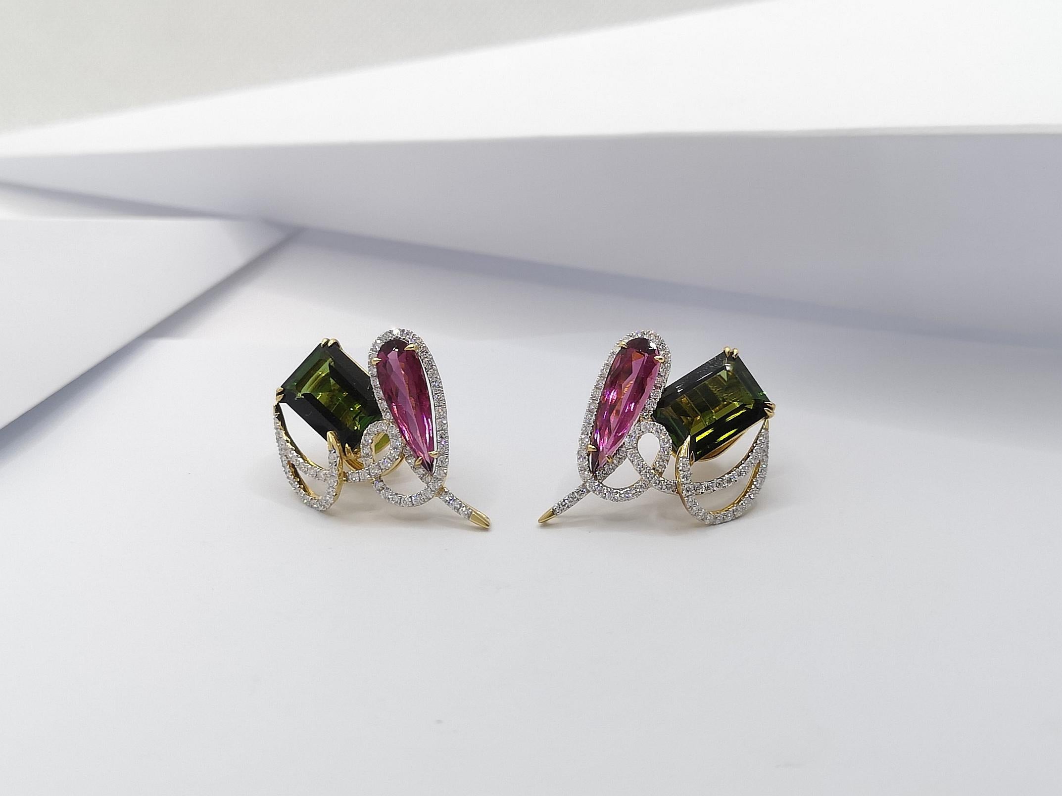 Tourmaline with Diamond Earrings Set in 18 Karat Gold Settings In New Condition For Sale In Bangkok, TH