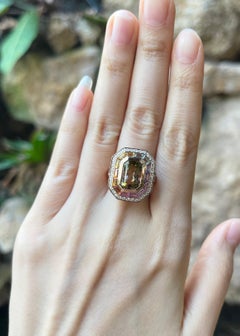 Bague en or rose 18 carats avec tourmaline, saphir fantaisie et diamant