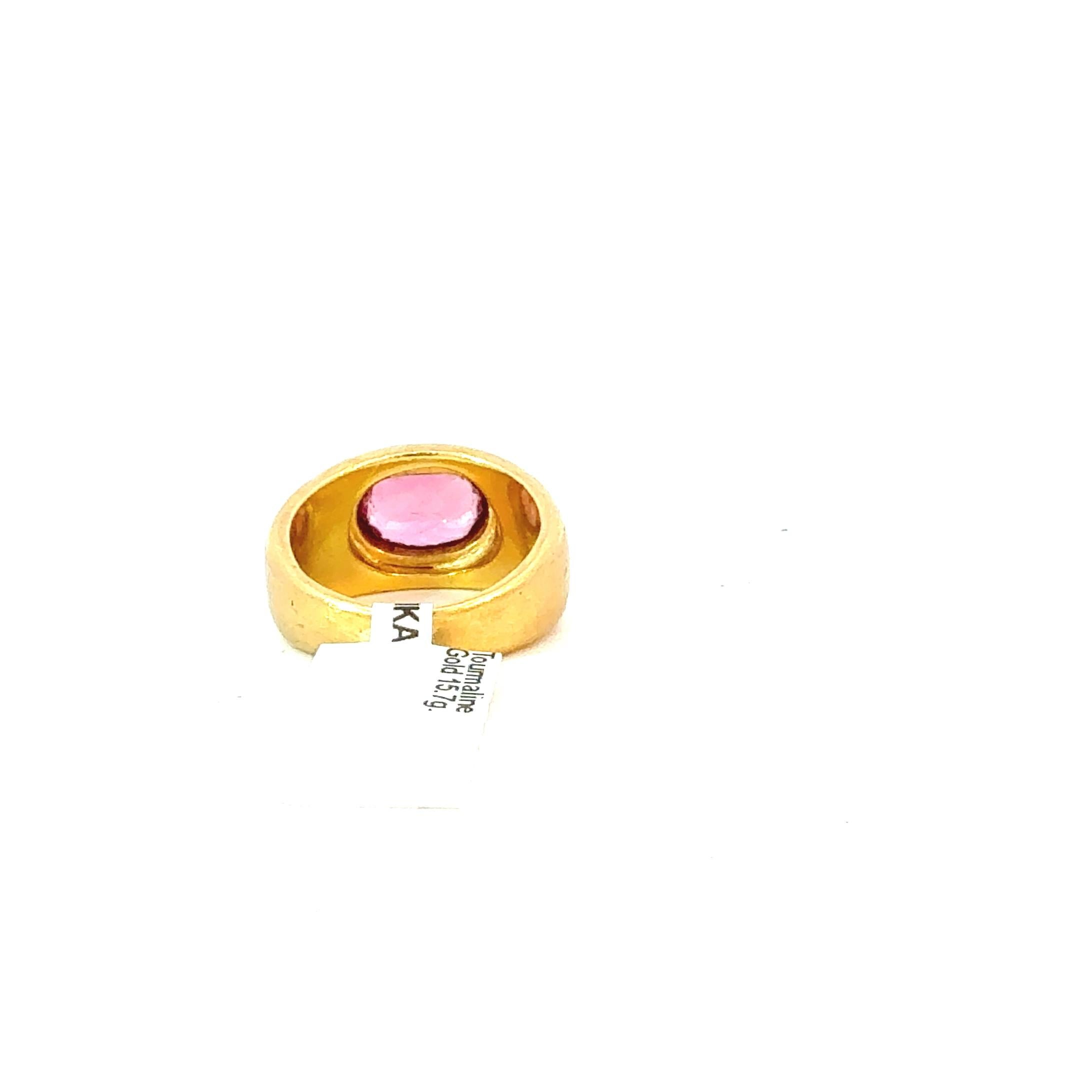 Anello a sigaro in oro giallo con tormalina in vendita 1