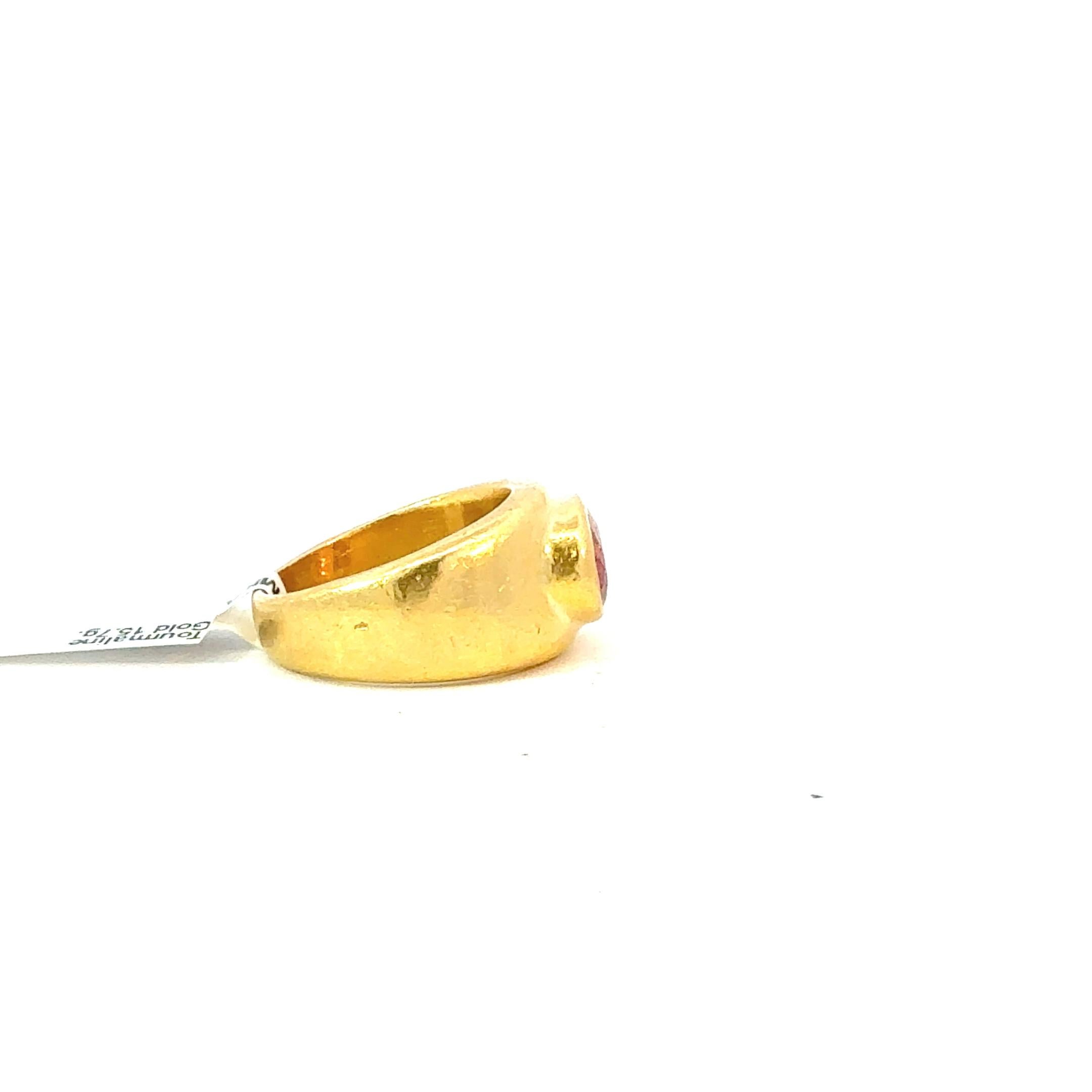 Anello a sigaro in oro giallo con tormalina in vendita 2