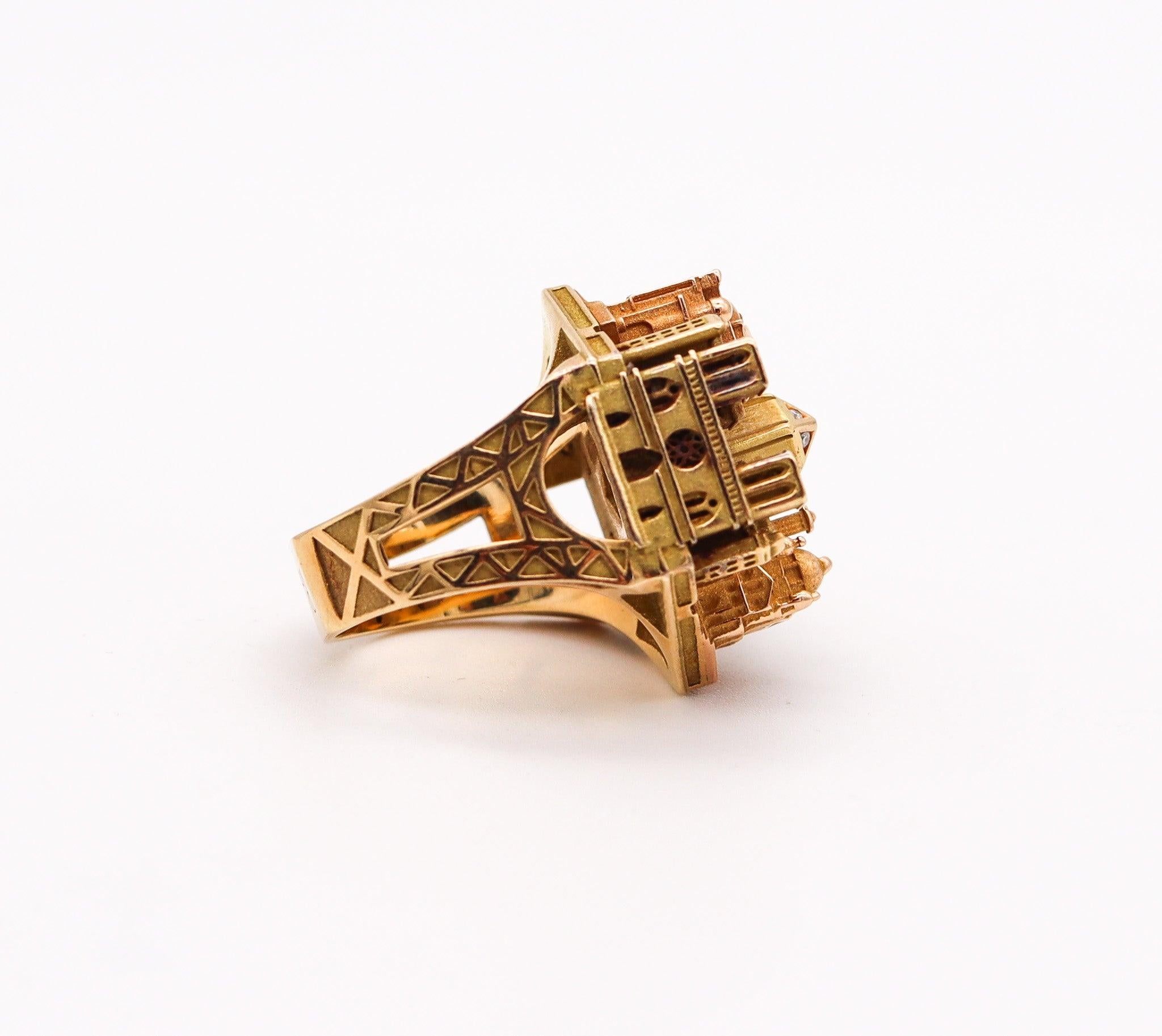 TOURNAIRE Architectural Paris Buildings Modèle Cocktail Ring In 18Kt Yellow Gold Excellent état à Miami, FL