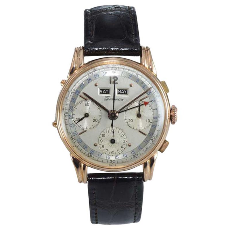 Cronógrafo Valjoux Tourneau Art Déco de oro de 18 quilates con triple fecha, hacia la década de 1940