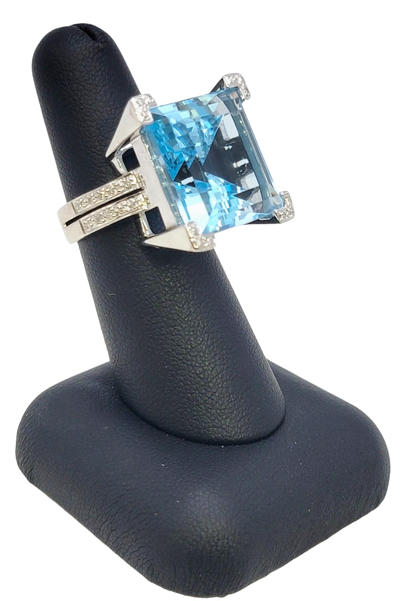 Tous 34.62 Carat Square Blue Topaz Cocktail Ring with Diamonds in 18 Karat Gold  For Sale 10