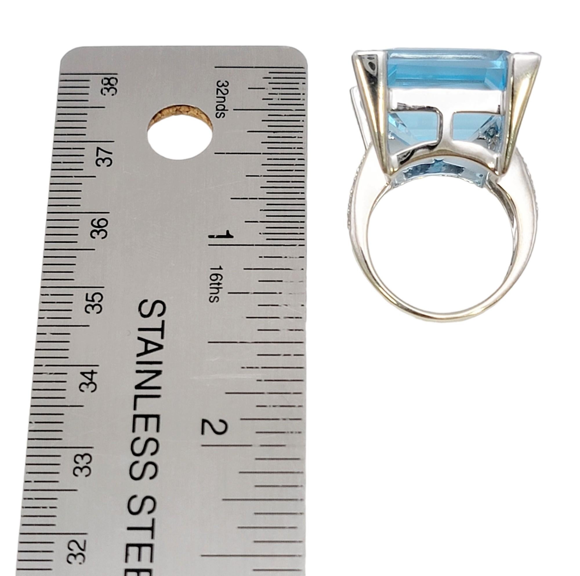 Tous 34.62 Carat Square Blue Topaz Cocktail Ring with Diamonds in 18 Karat Gold  For Sale 11