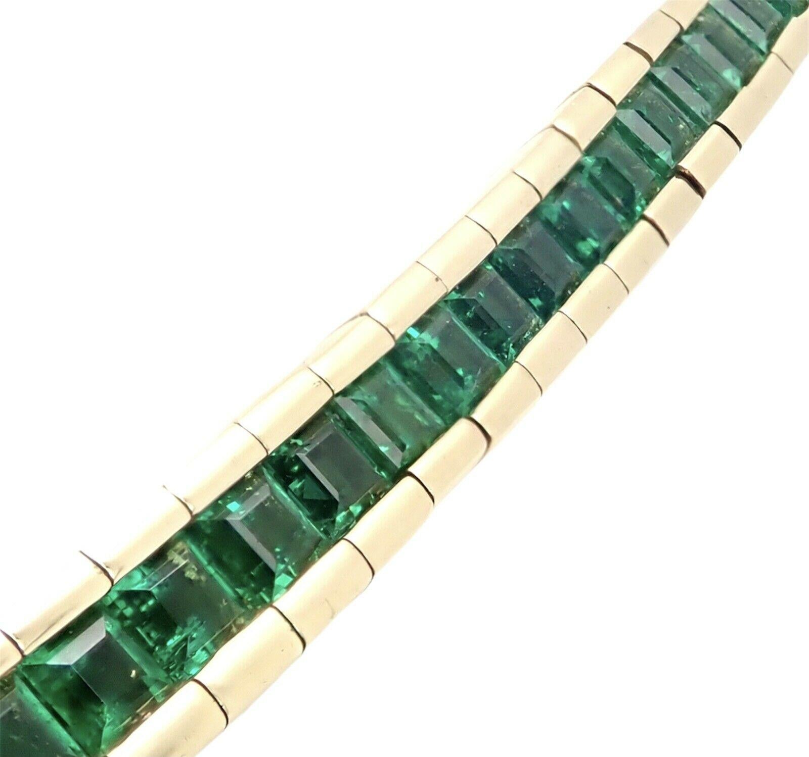 18k Yellow Gold Channel Set Princess Cut Emerald Tennis Bracelet by Tous.
With 64 princess cut emeralds total weight 10ct
Details:
Weight: 28.9 grams
Length: 7.35