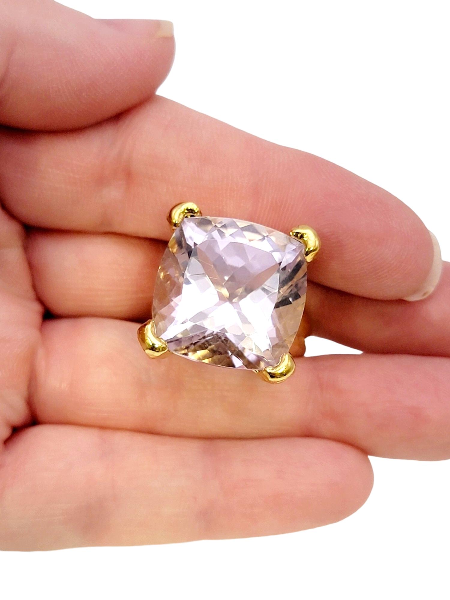 Tous les grands anneaux de cocktail en or 18 carats et quartz violet clair de taille carrée  en vente 3