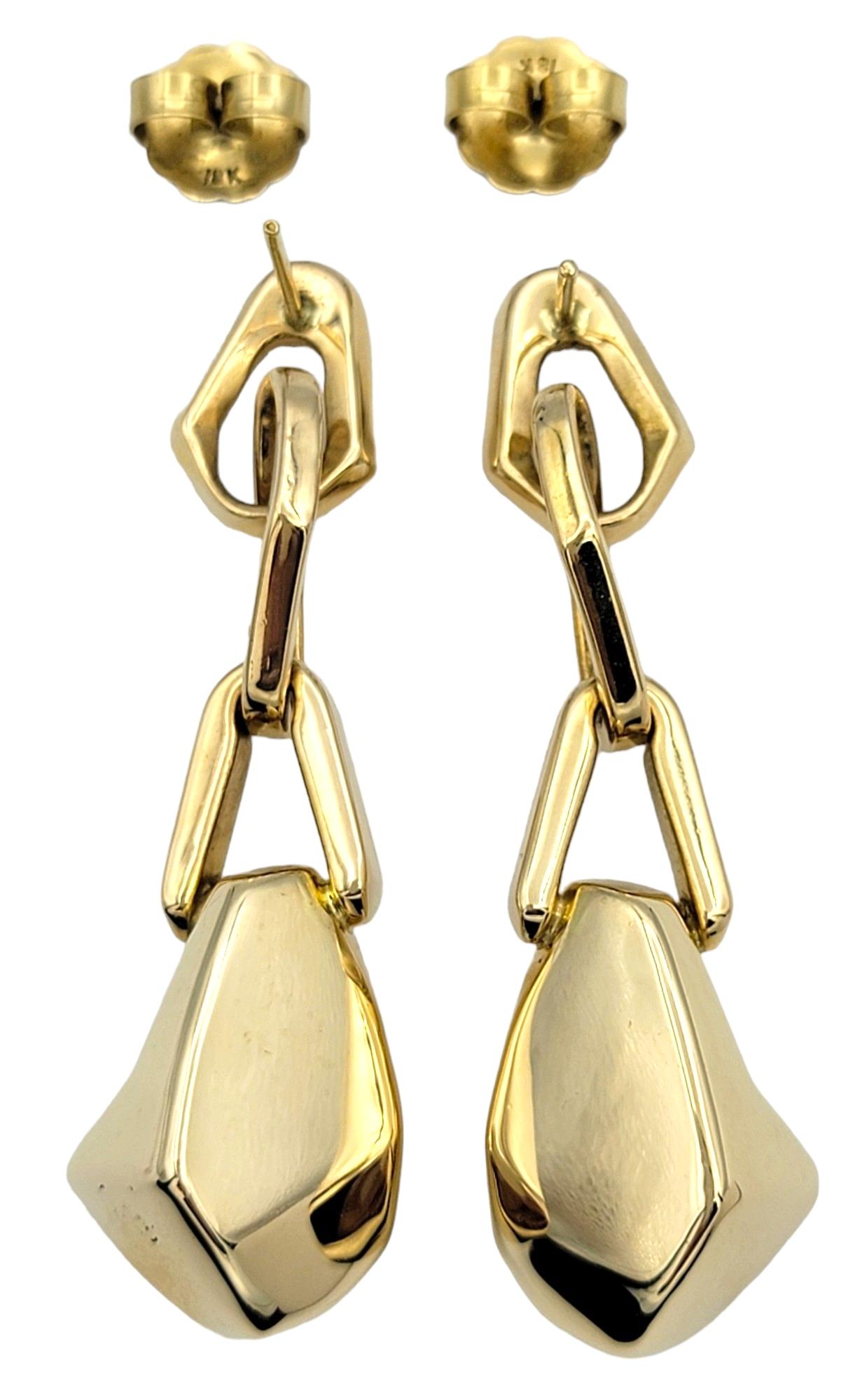 Contemporaneo Tous Orecchini a buco con catena geometrica in oro giallo 18 carati lucido in vendita