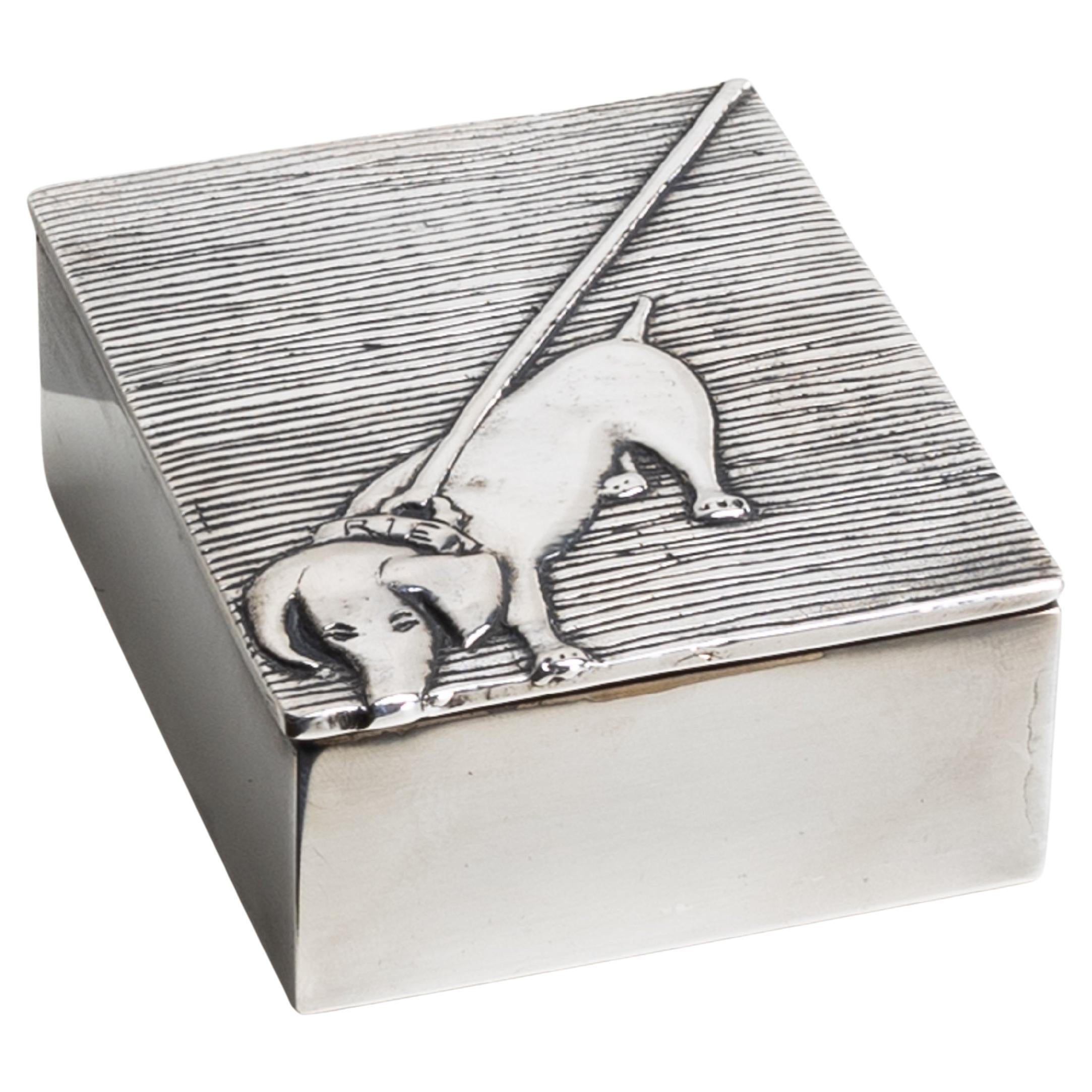 “Tout ou Rien” (“All or Nothing”) by Line Vautrin, silvered bronze box.
