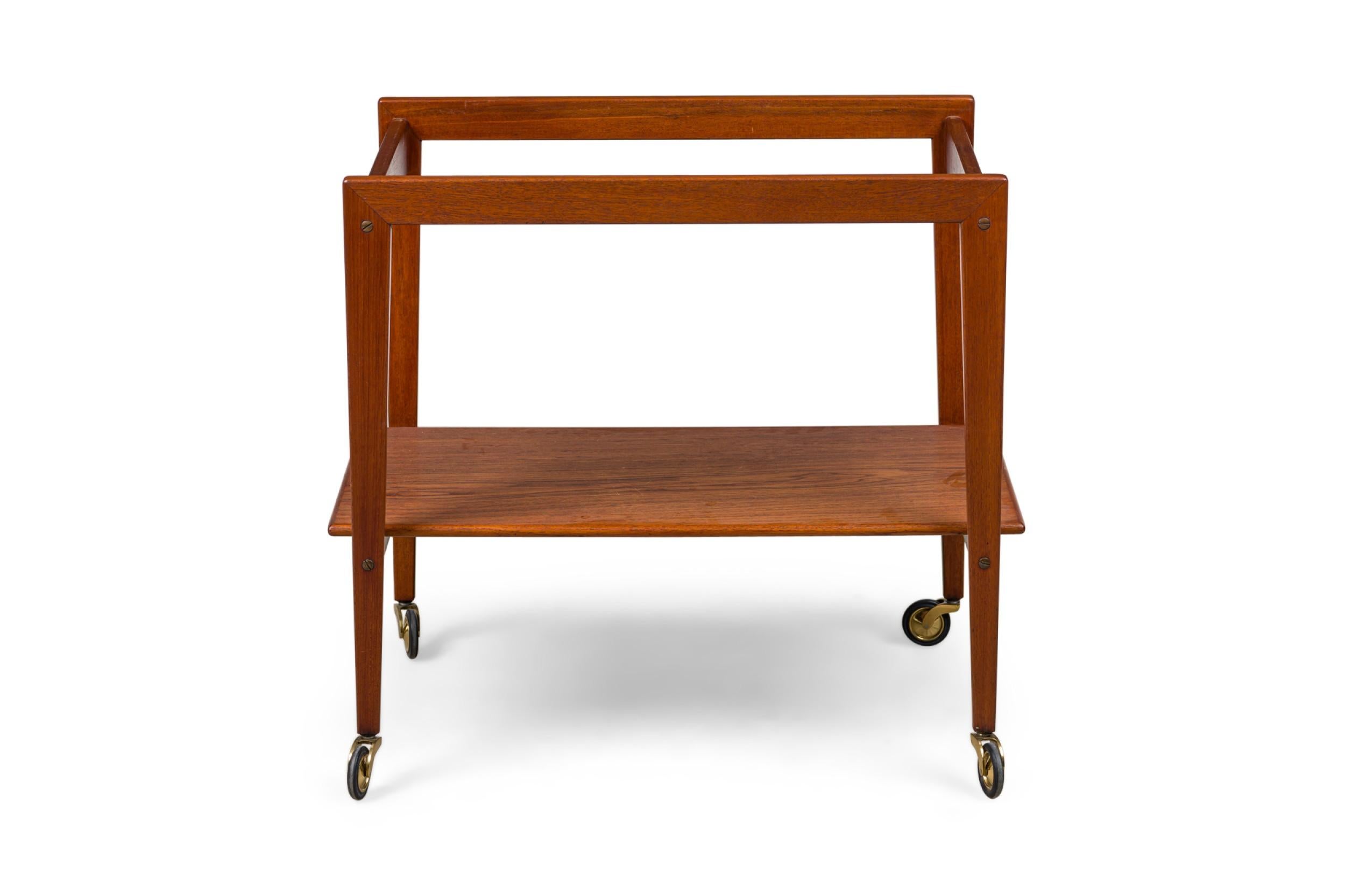 Carrito de té danés de mediados de siglo Tove & Edvard Kindt-Larsen en Bueno estado para la venta en Queens, NY