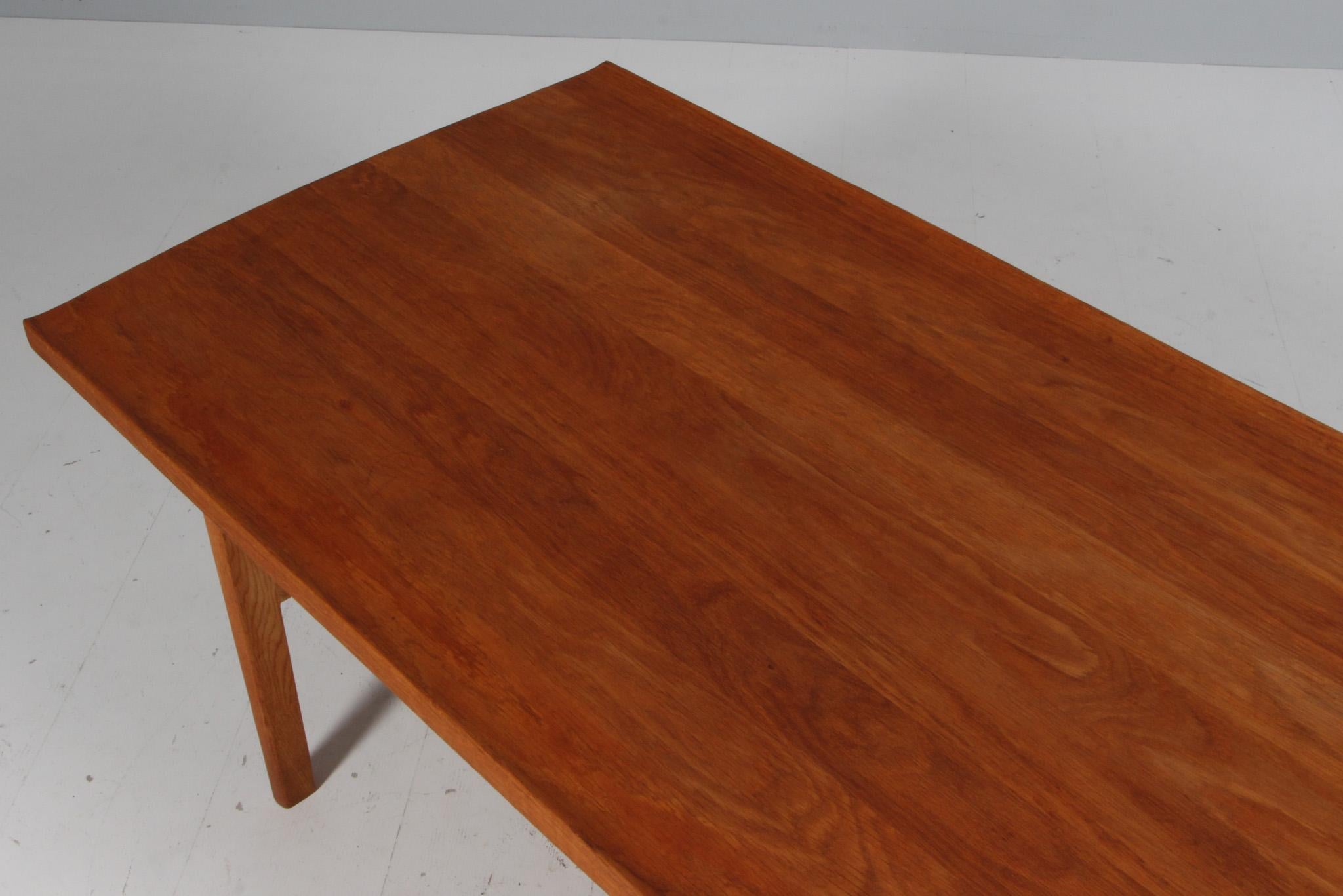 Scandinavian Modern Tove & Edvard Kindt Larsen, Coffee / Sofa Table For Sale