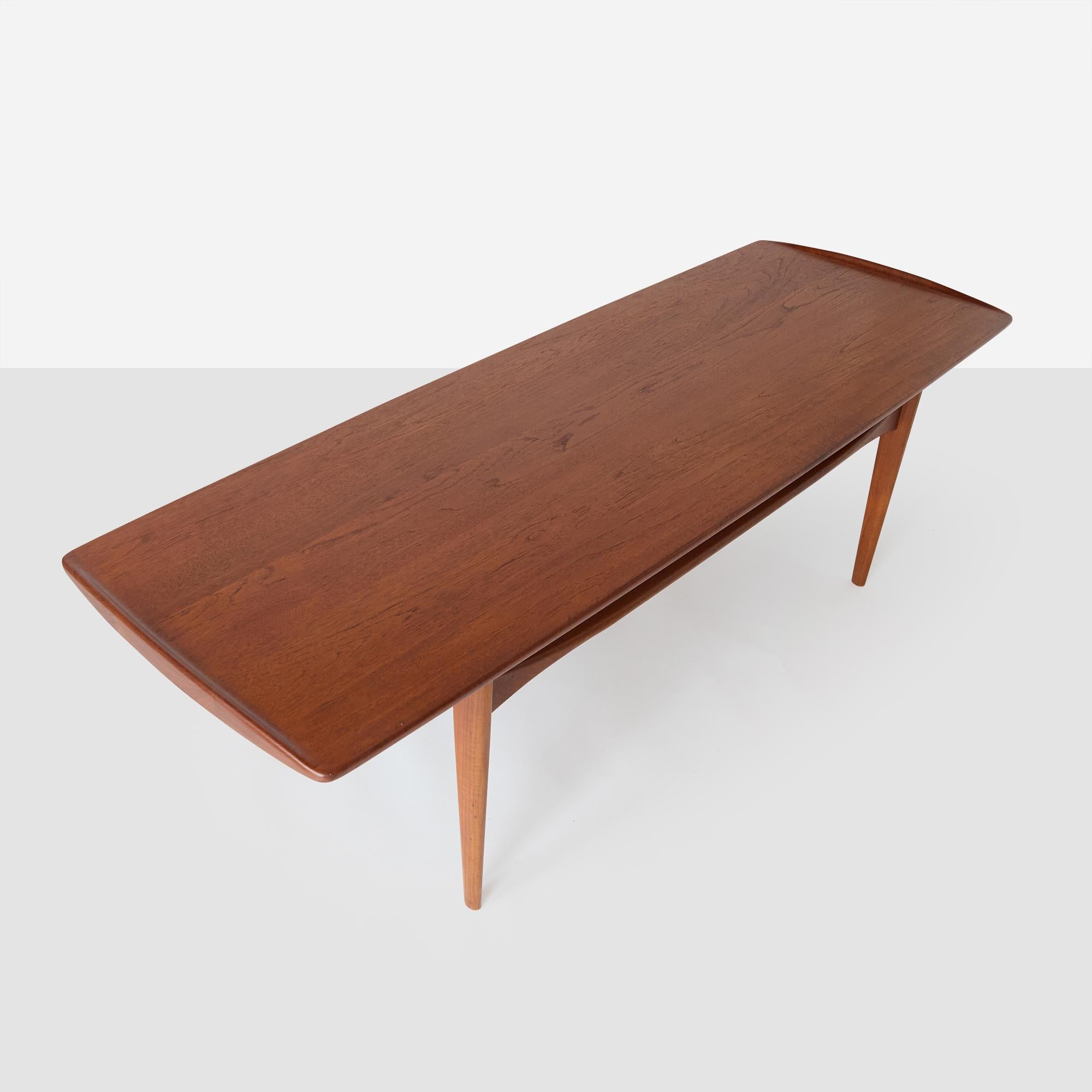 Tove & Edvard Kindt-Larsen - Table basse en vente 3