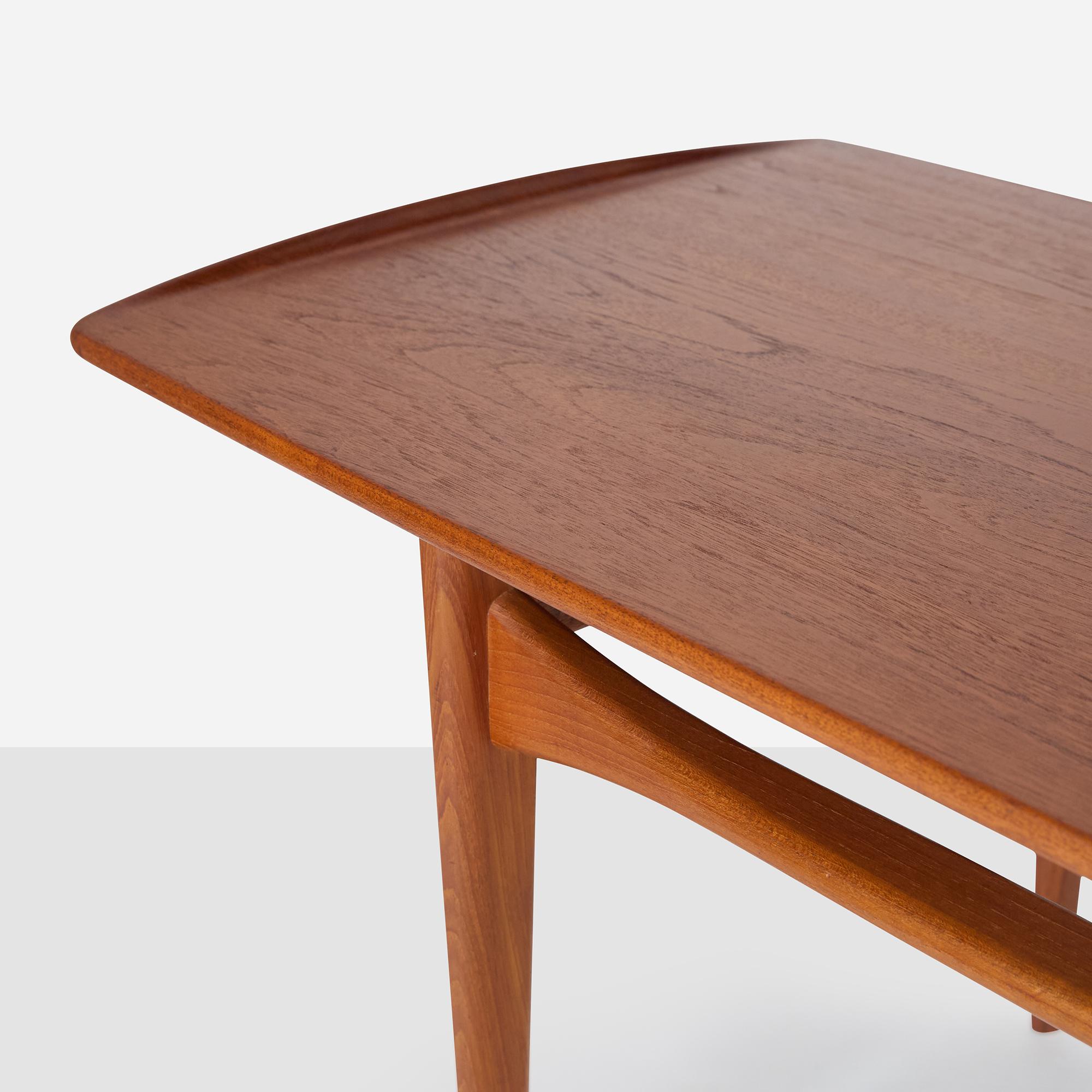 Milieu du XXe siècle Tove & Edvard Kindt-Larsen - Table basse en vente