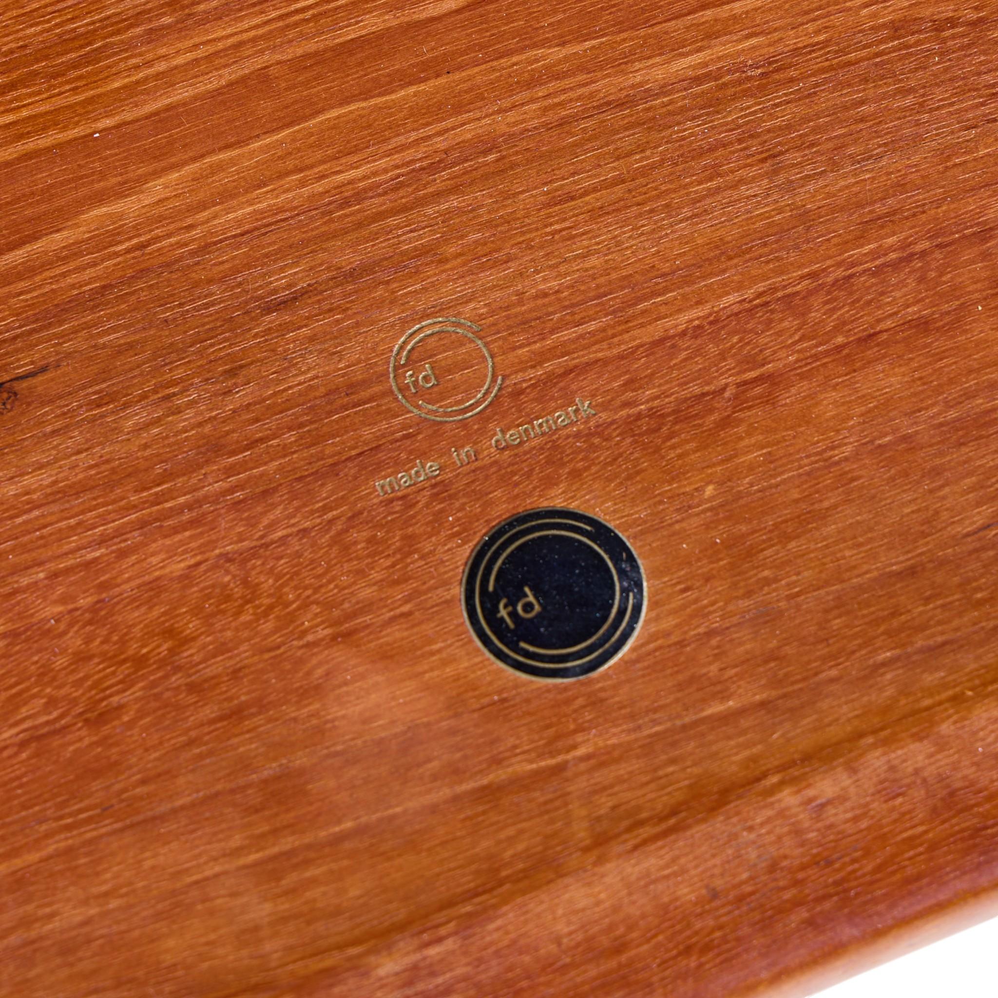 Tove & Edvard Kindt-Larsen for France & Daverkosen Danish Teak Coffee Table en vente 3