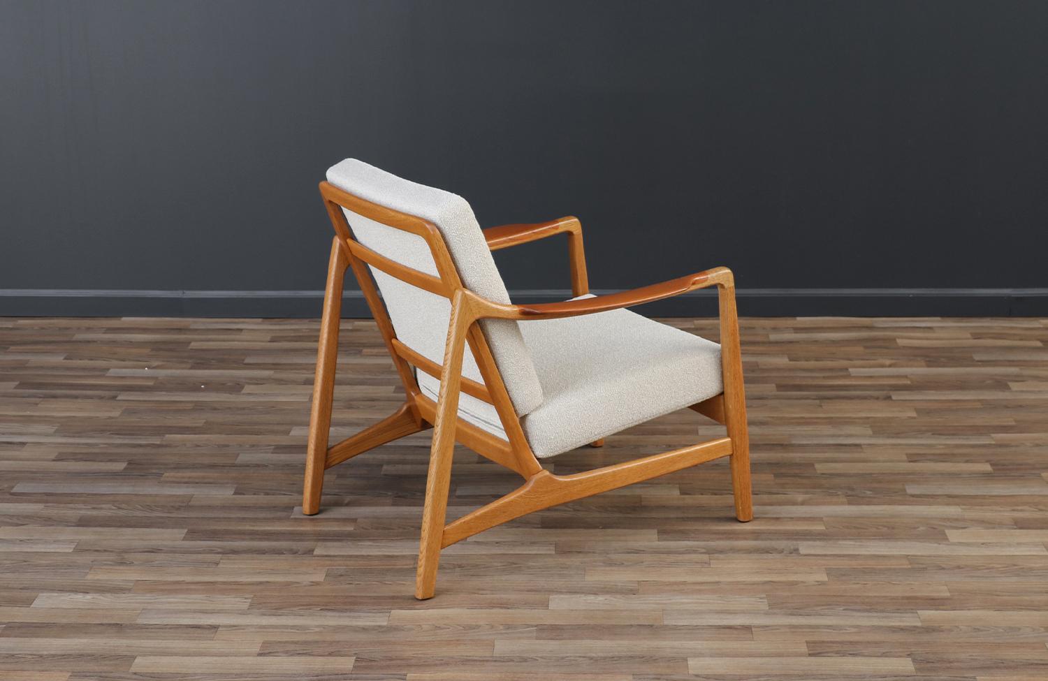 Expertly Restored - Tove & Edvard Kindt-Larsen Model-117 Lounge Chair In Excellent Condition For Sale In Los Angeles, CA