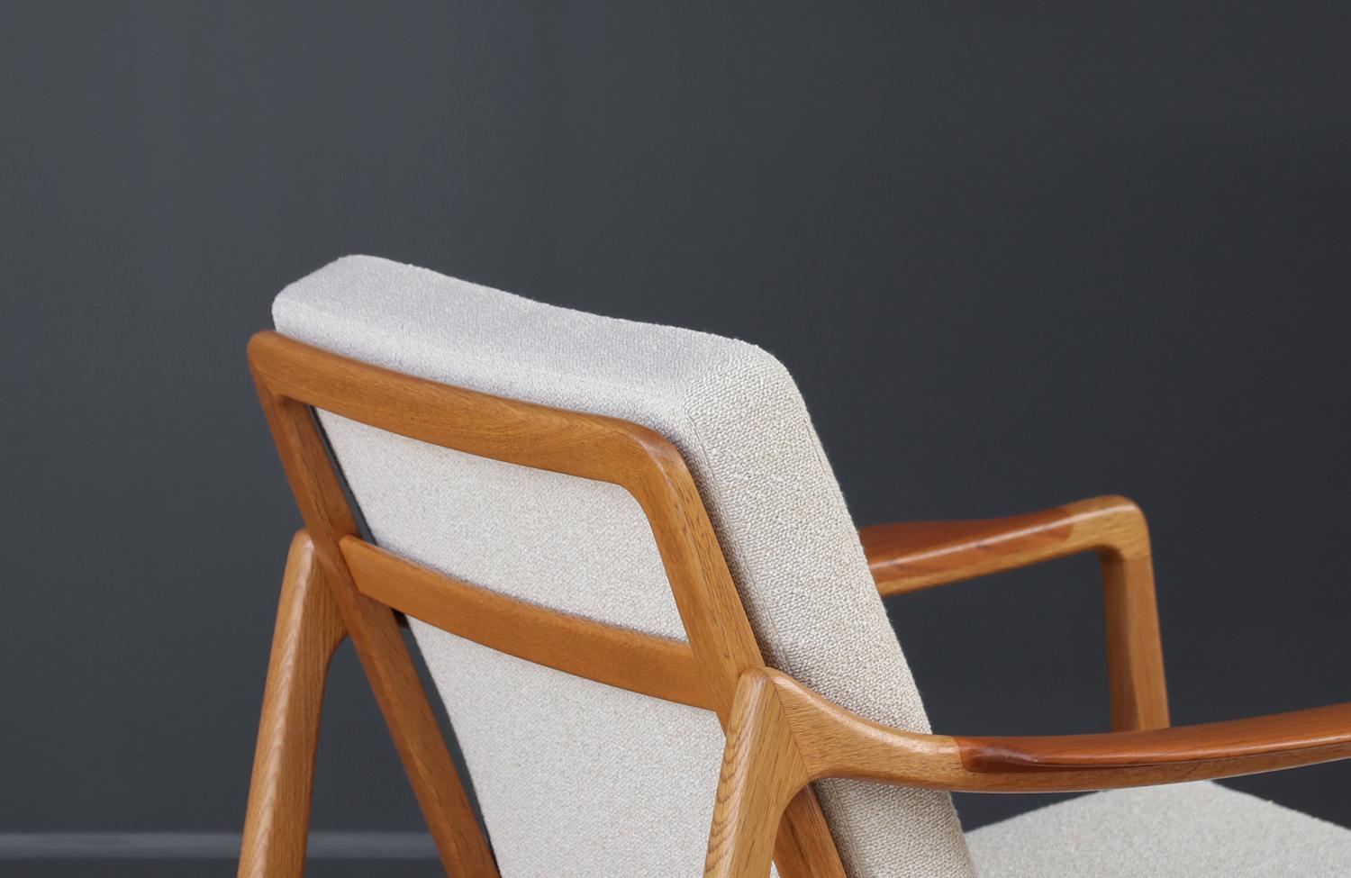 Mid-20th Century Expertly Restored - Tove & Edvard Kindt-Larsen Model-117 Lounge Chair For Sale