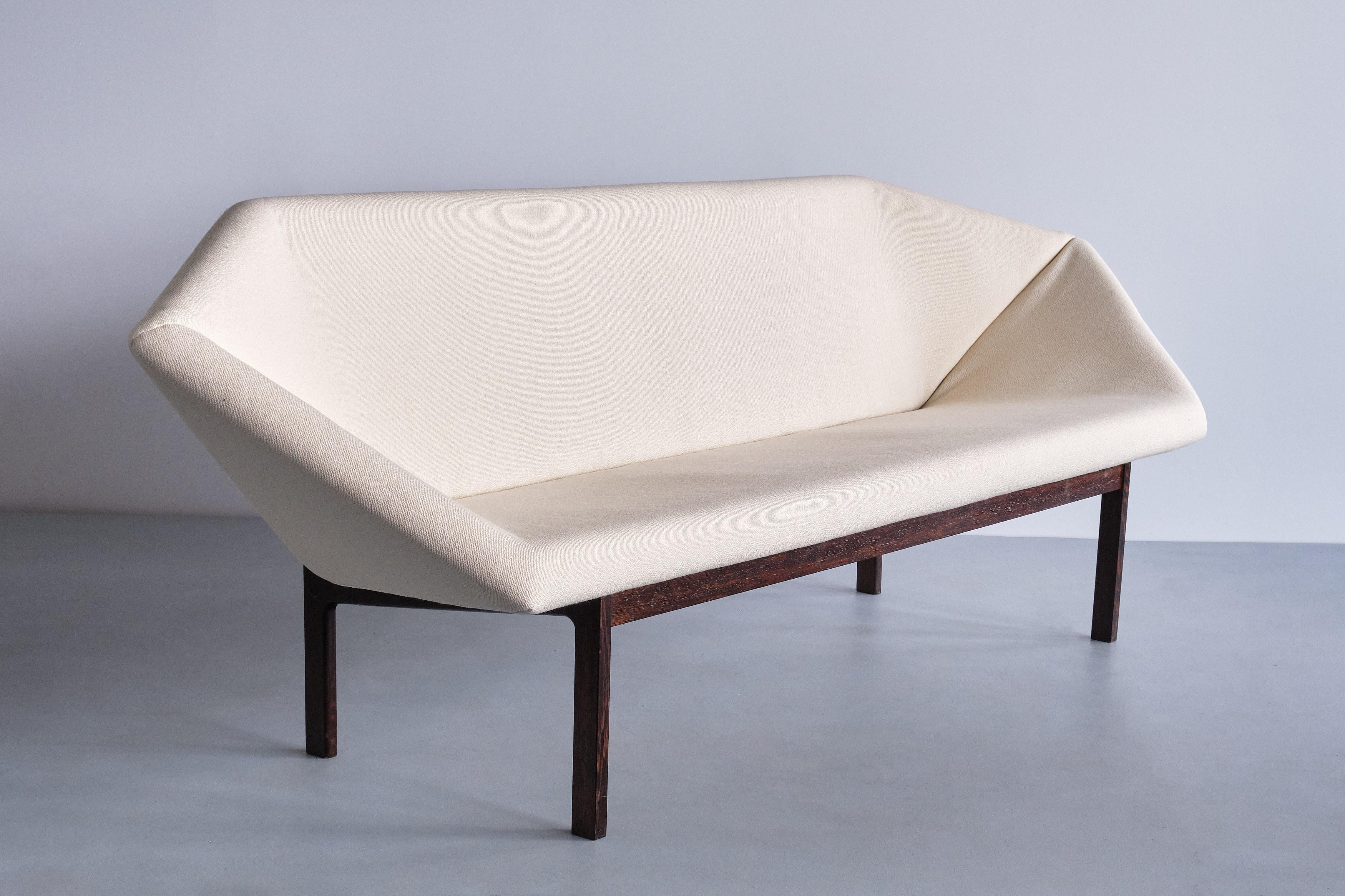 Tove & Edvard Kindt-Larsen Prisma-Sofa, Ludvig Pontoppidan, Dänemark, 1963 (Stoff) im Angebot