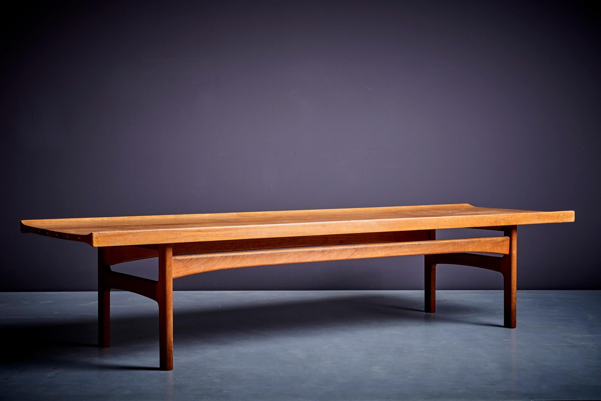 Tove & Edvard Kindt Larsen teak coffee table for France & Son, Denmark - 1950s.