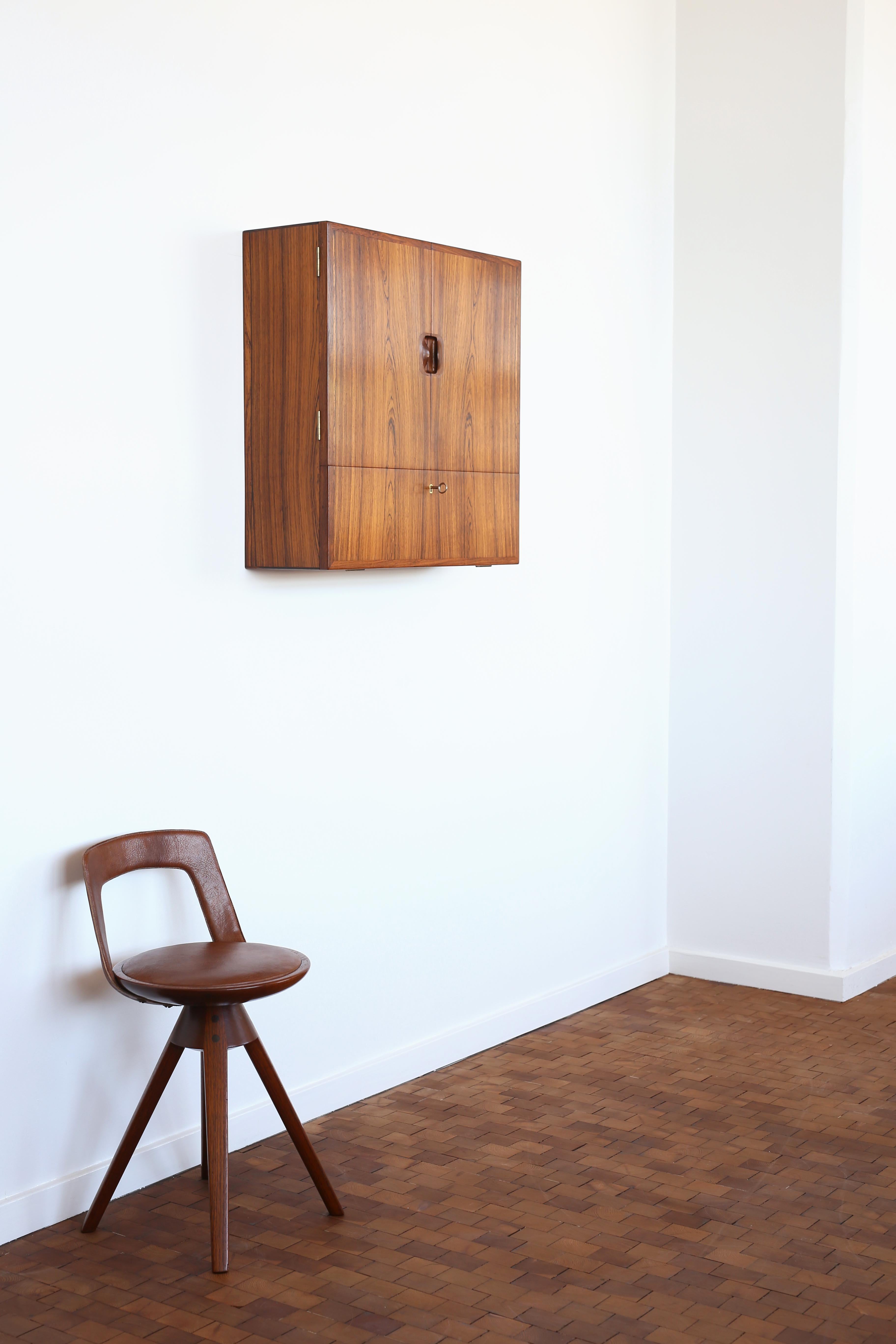 Scandinavian Modern Tove & Edvard Kindt-Larsen 'Young Lady Wanted' cabinet in Rosewood, 1941 For Sale
