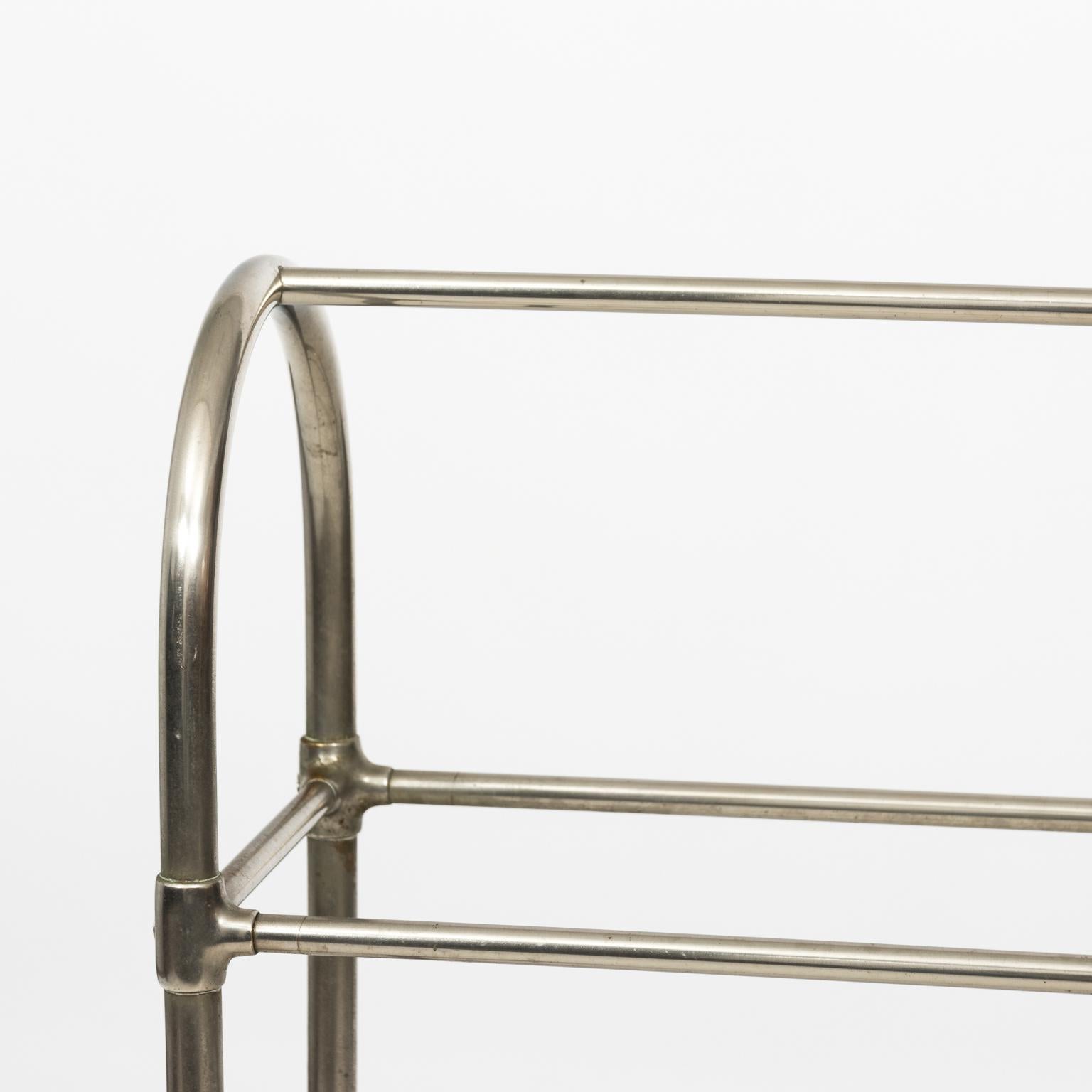 Nickelled brass towel stand with ball feet by the New York City based J.L. Mott Iron Works Company, circa 1900. Piece originates from 