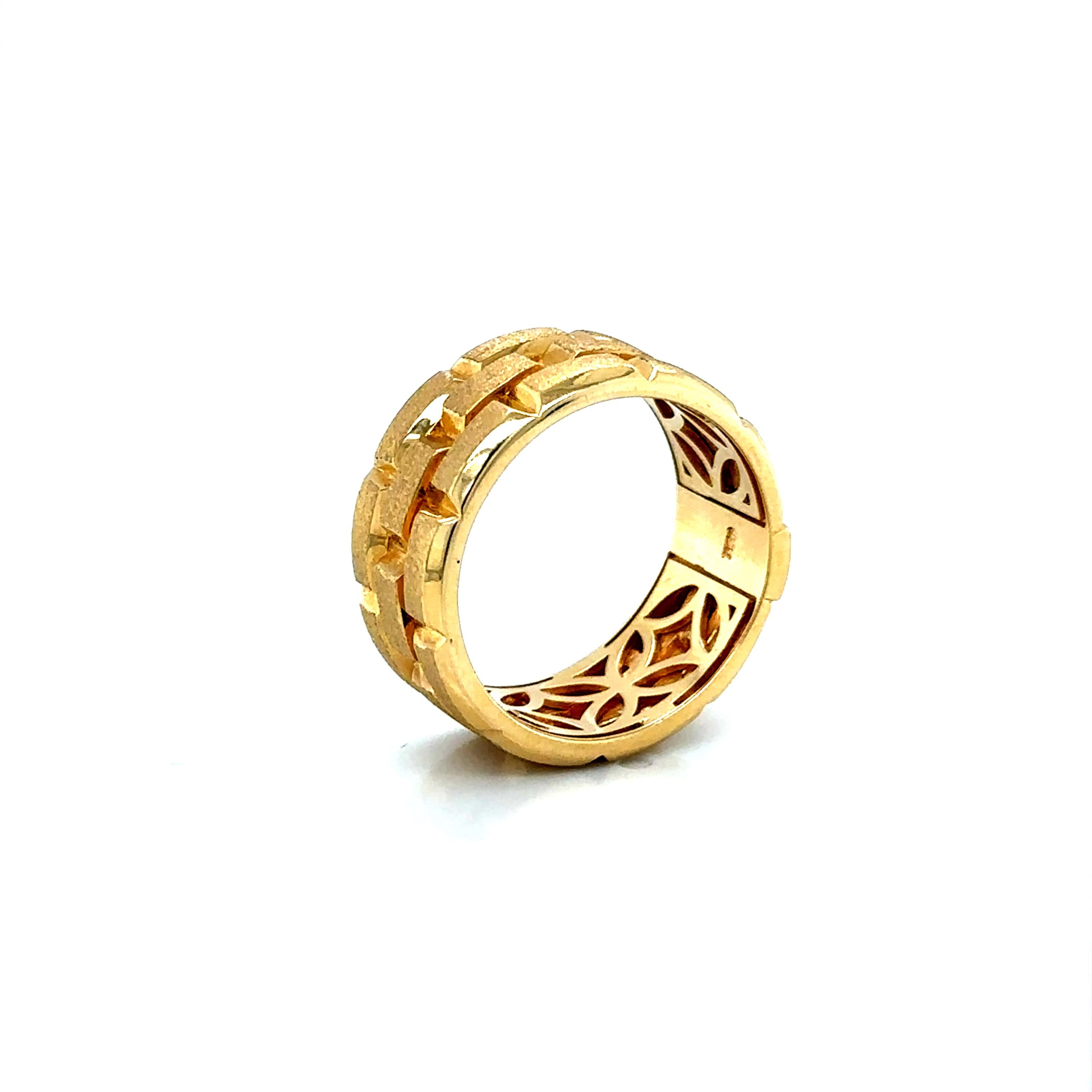 Tower 18K Yellow Gold Statement Ring For Sale 3