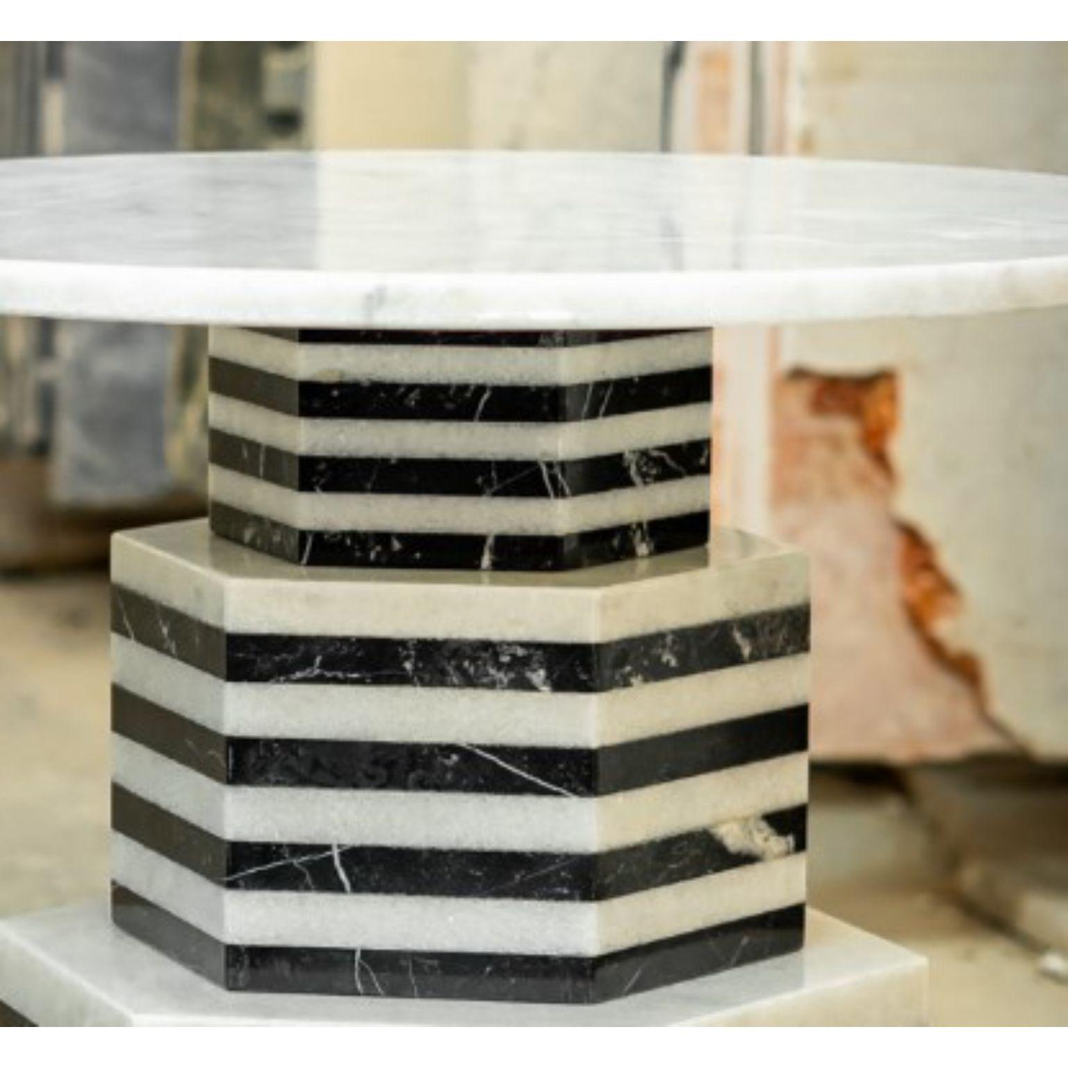 Contemporary Tower Marble by Essenzia