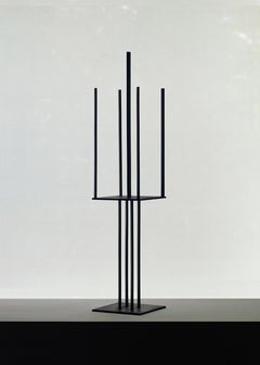 TOWERX17 Sculpture architecturale en fer noir mat par Towerland