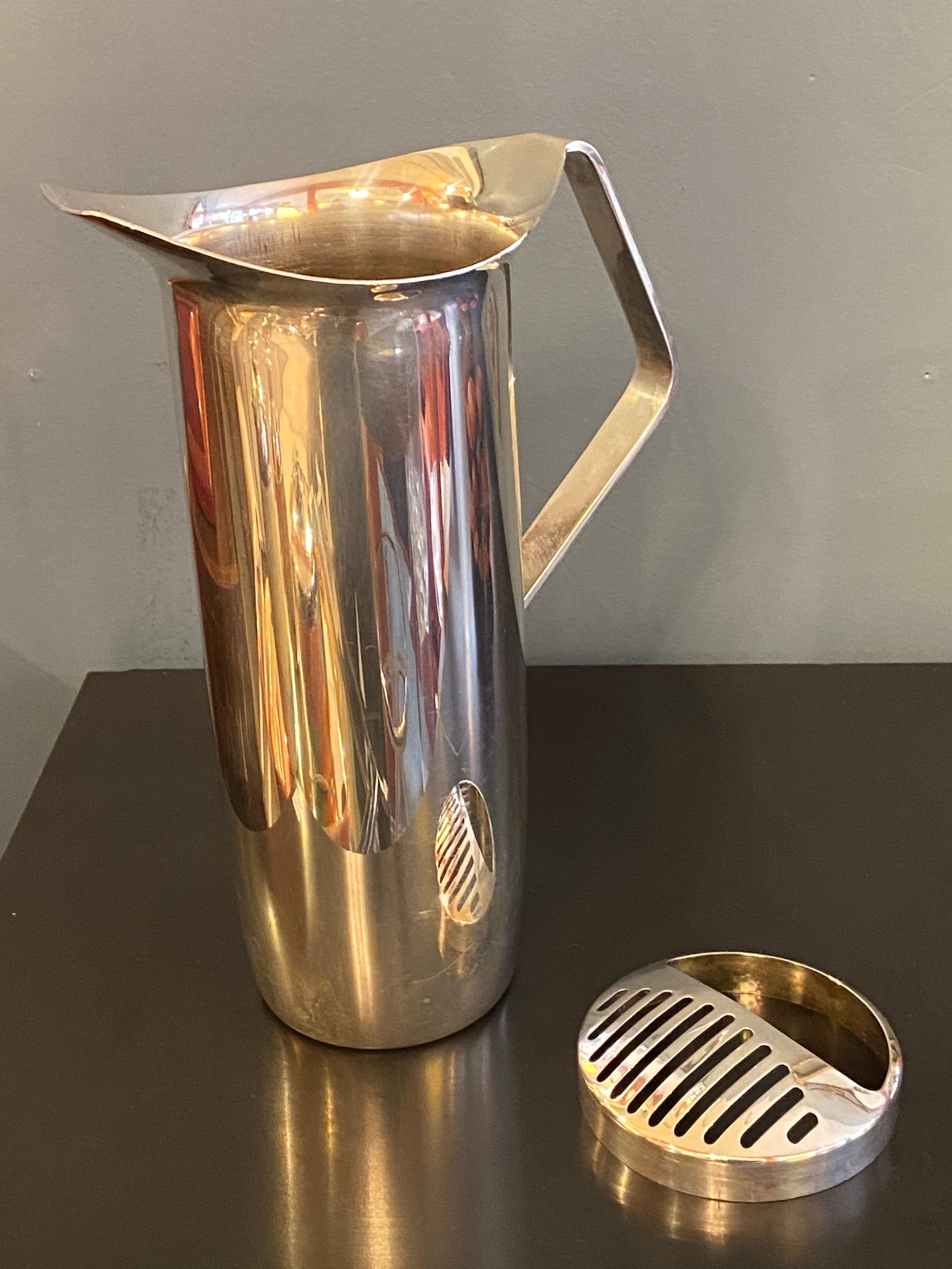 Towle Silverplate Cocktail Pitcher In Good Condition In Philadelphia, PA