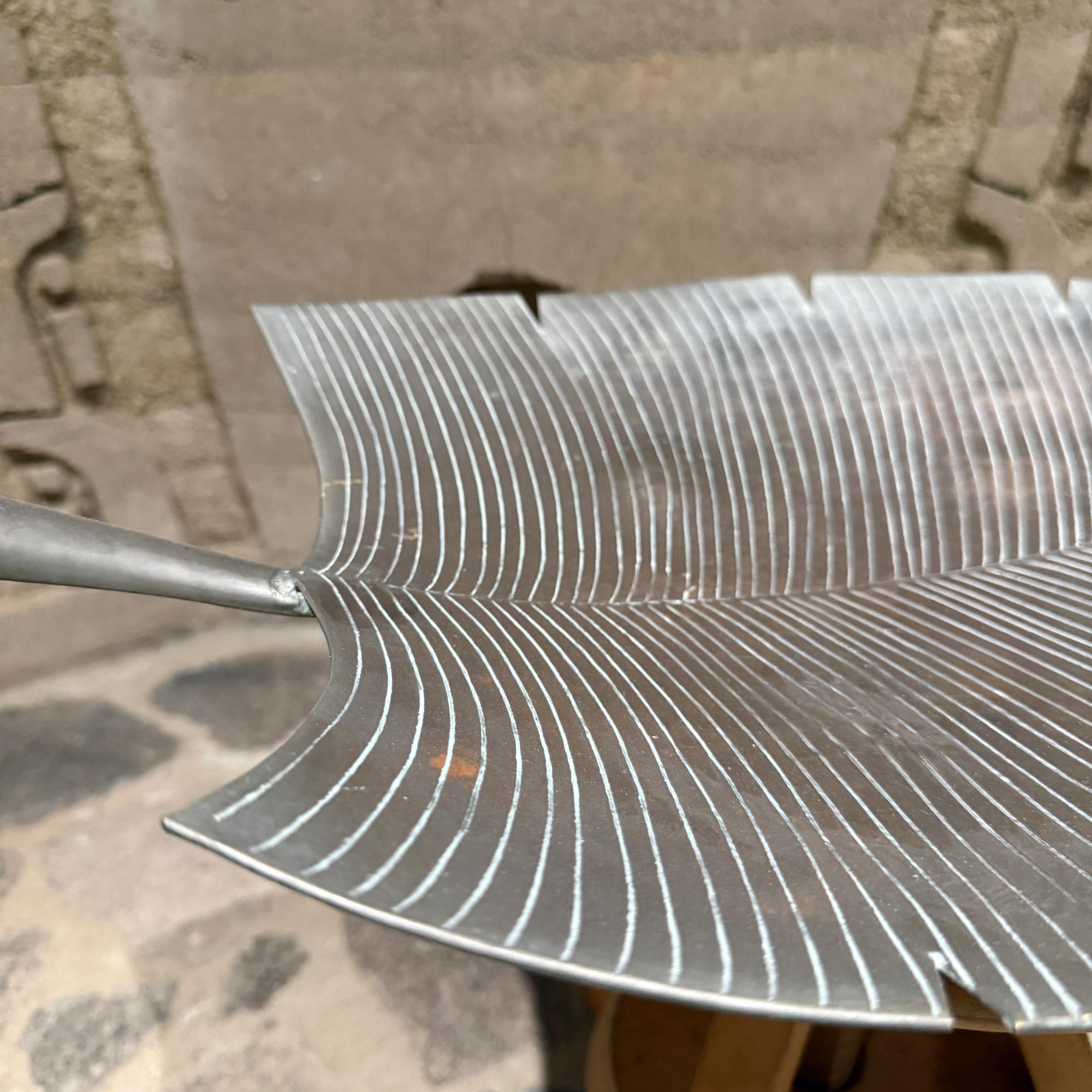 Unknown Towle Silversmith Nickel Plated Leaf Serving Tray Lizard Decor For Sale