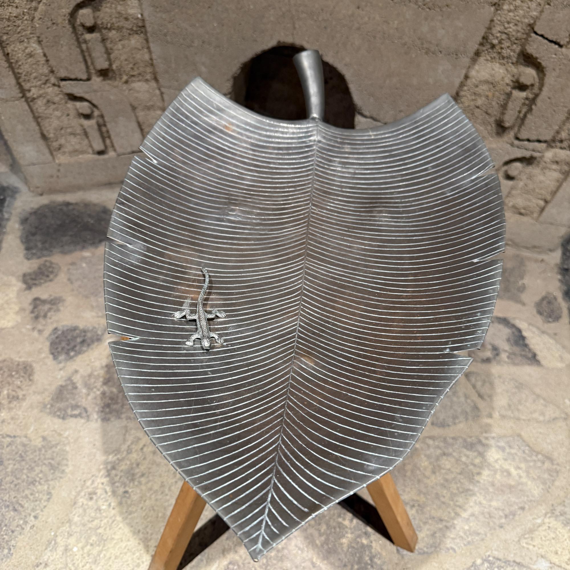 Towle Silversmith Nickel Plated Leaf Serving Tray Lizard Decor For Sale 3