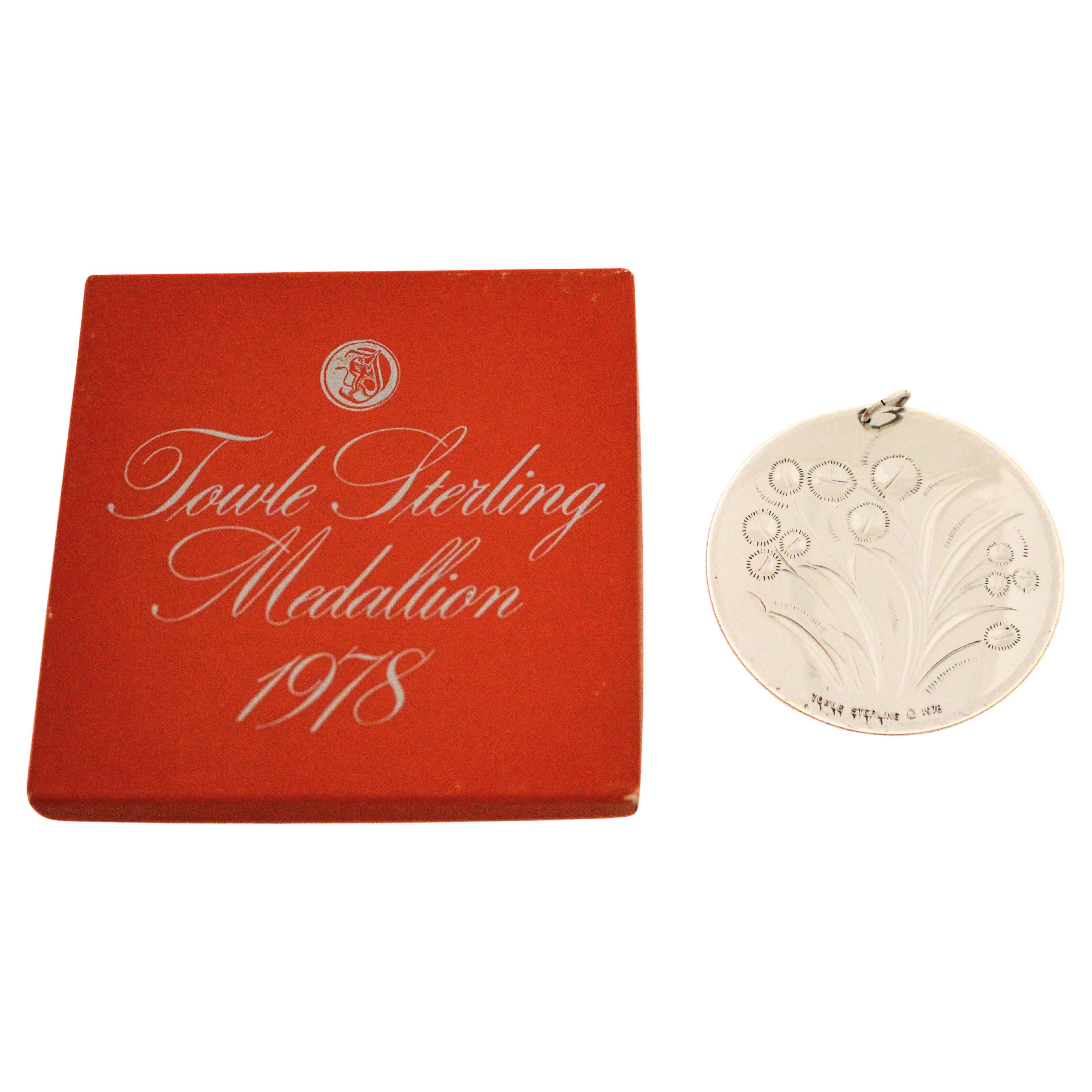 Ornamento natalizio in argento sterling di Towle Silversmiths - 1978