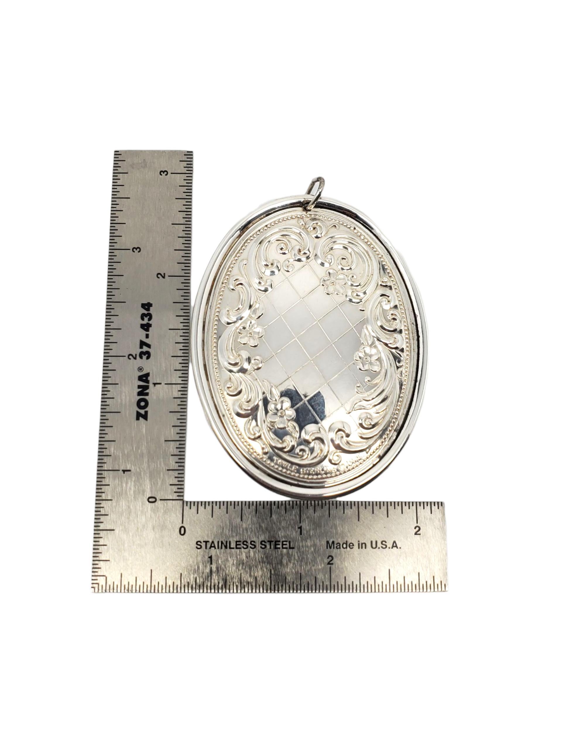Towle Sterling Silver 1975 Christmas Ornament #22634 in vendita 1
