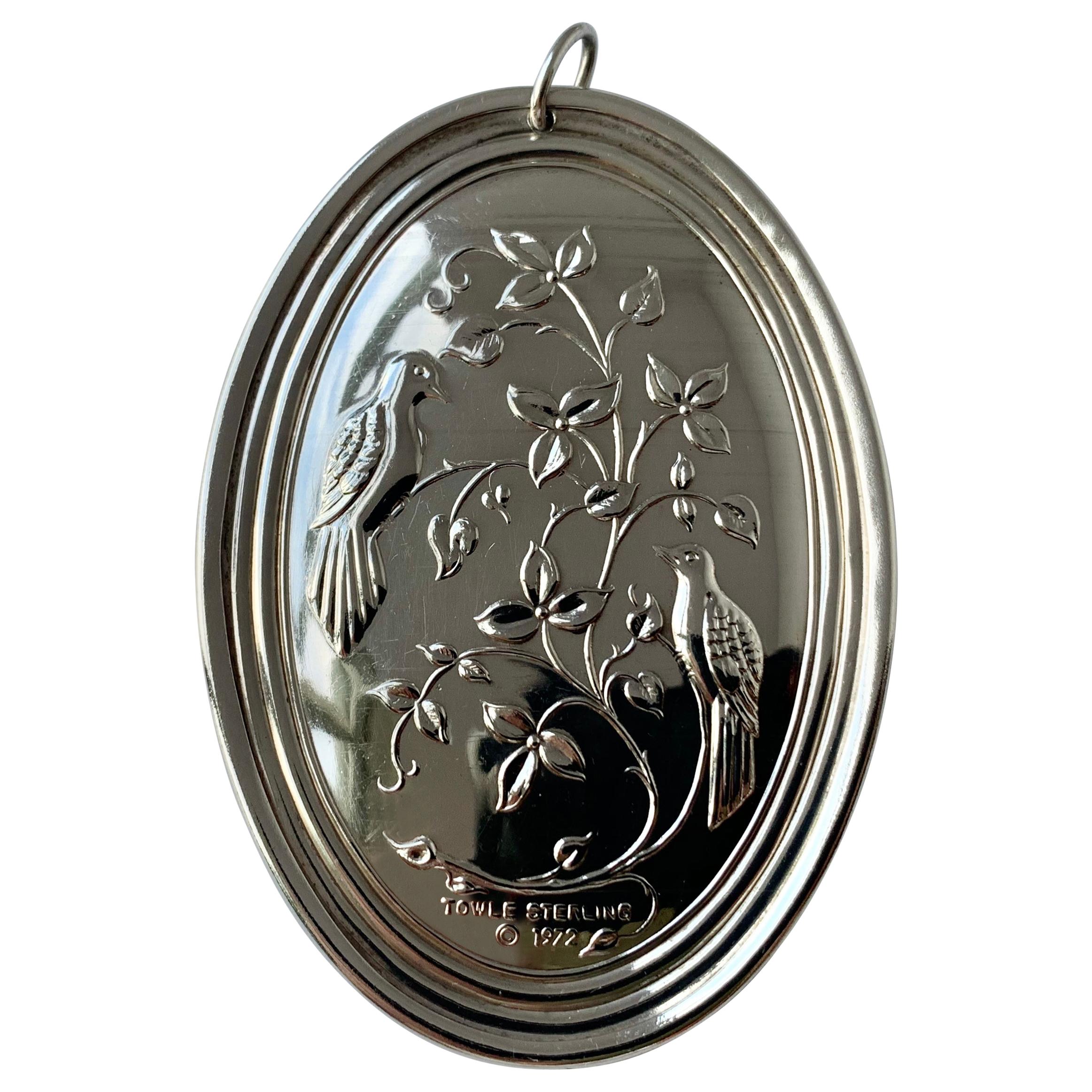 "Two Turtle Doves" a Christmas Medallion by Towle in Sterling Silver , 1972 For Sale
