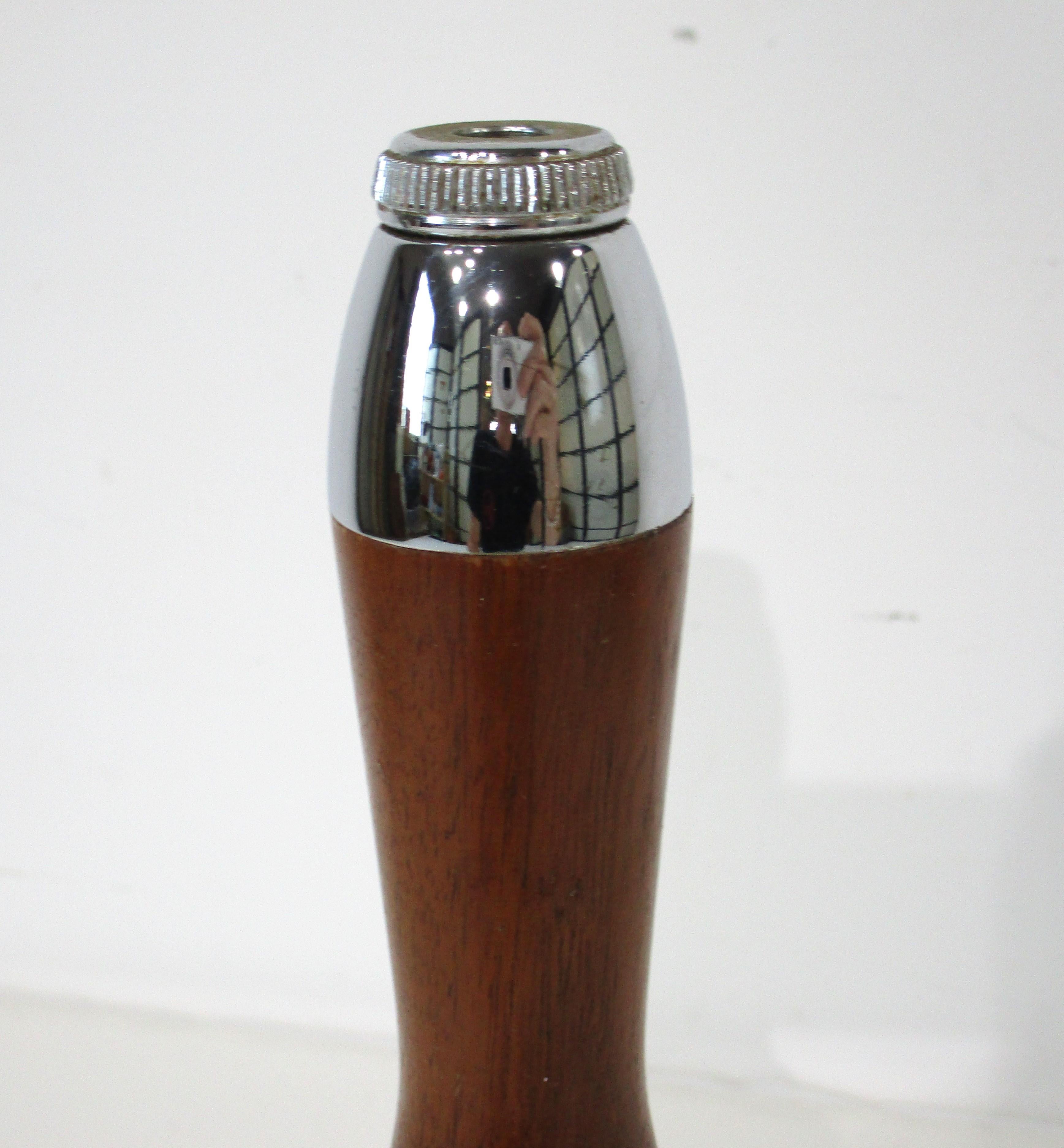 Mid-Century Modern Shaker cocktail Town Crier Bell en vente