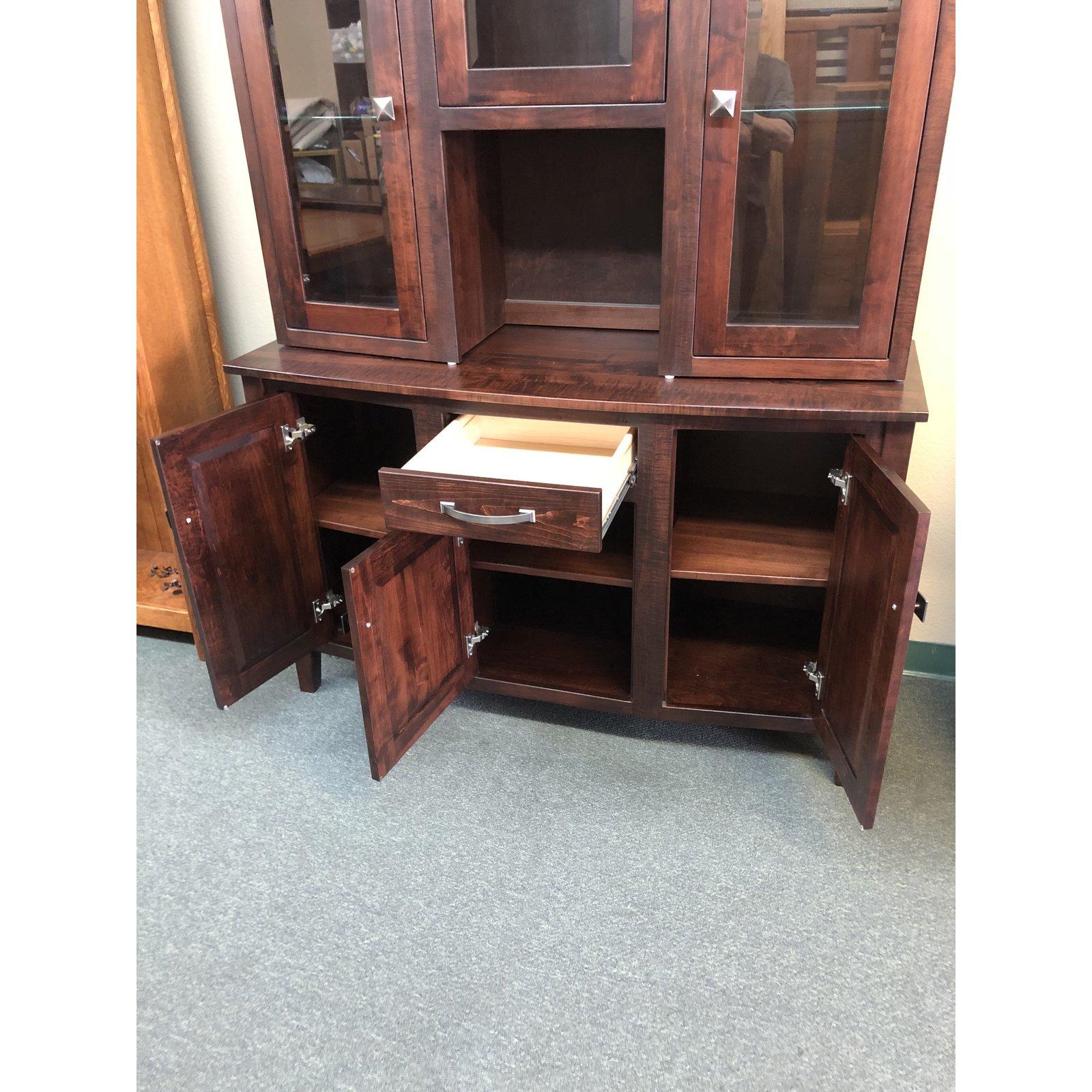 Townline Furniture Richway Three-Door Buffet & Hutch For Sale 1