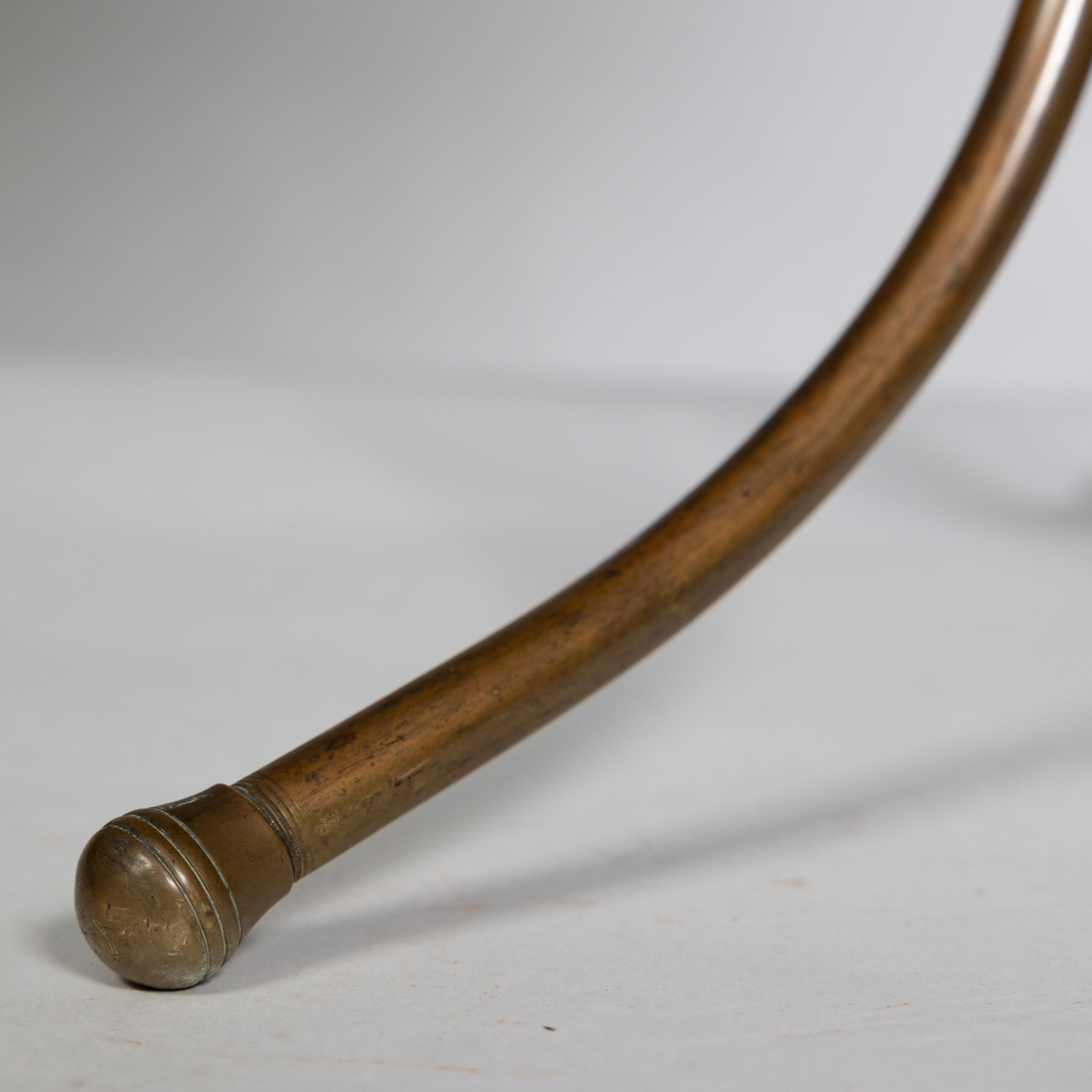 Townshends Brassfondatori. Un portariviste girevole a treppiede di Arts & Crafts in vendita 9