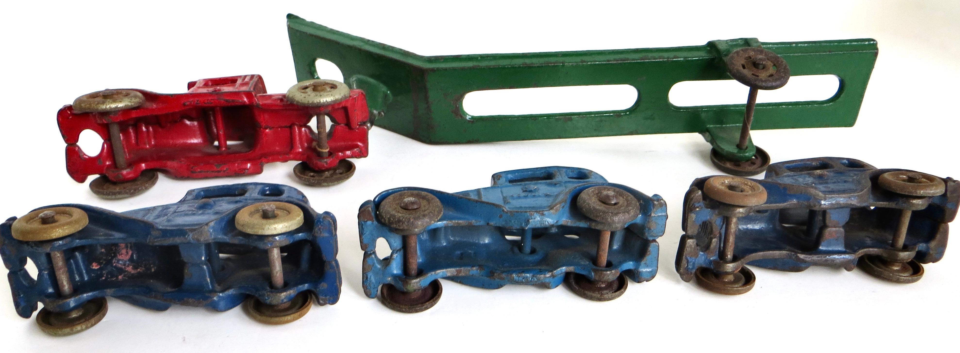 Toy Cast Iron Truck Car Carrier; Three Cars by A.C. Williams American Circa 1930 For Sale 5