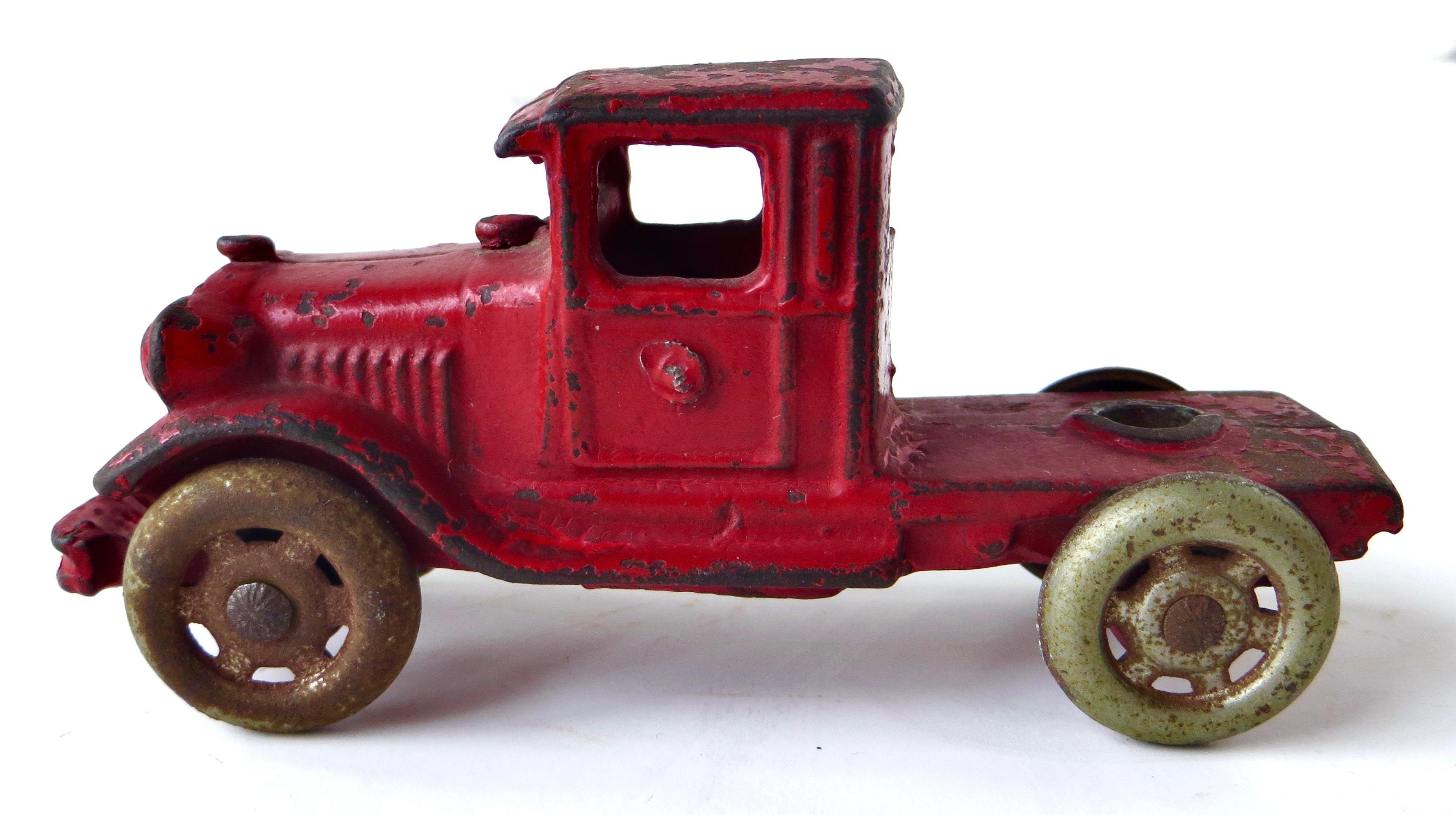 Toy Cast Iron Truck Car Carrier; Three Cars by A.C. Williams American Circa 1930 For Sale 2