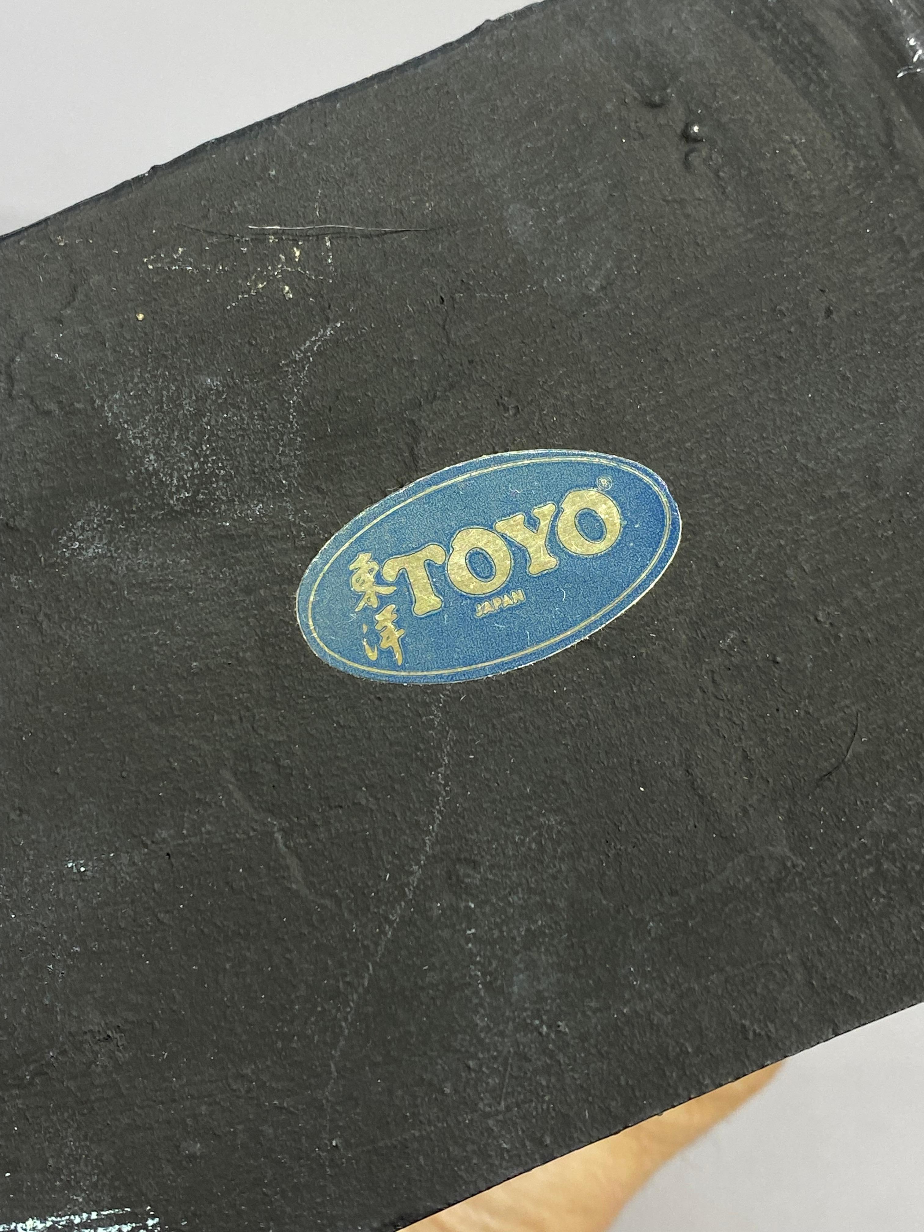 Toyo Japan Parcel vergoldet und Verdi Gris Samurai Pferd Gusseisen Buchstützen im Angebot 6