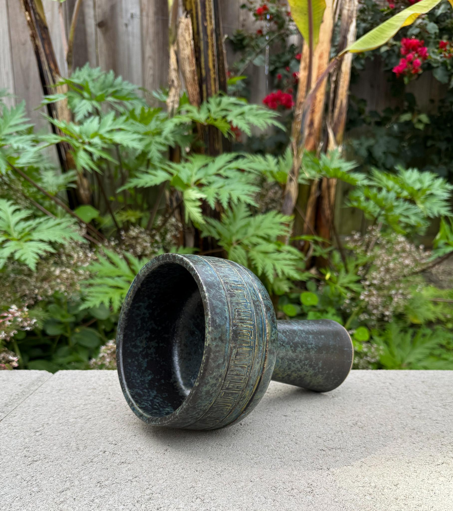 Toyo Modernist Japanische Ikebana-Keramik-Kelchvase, ca. 1965 im Angebot 10