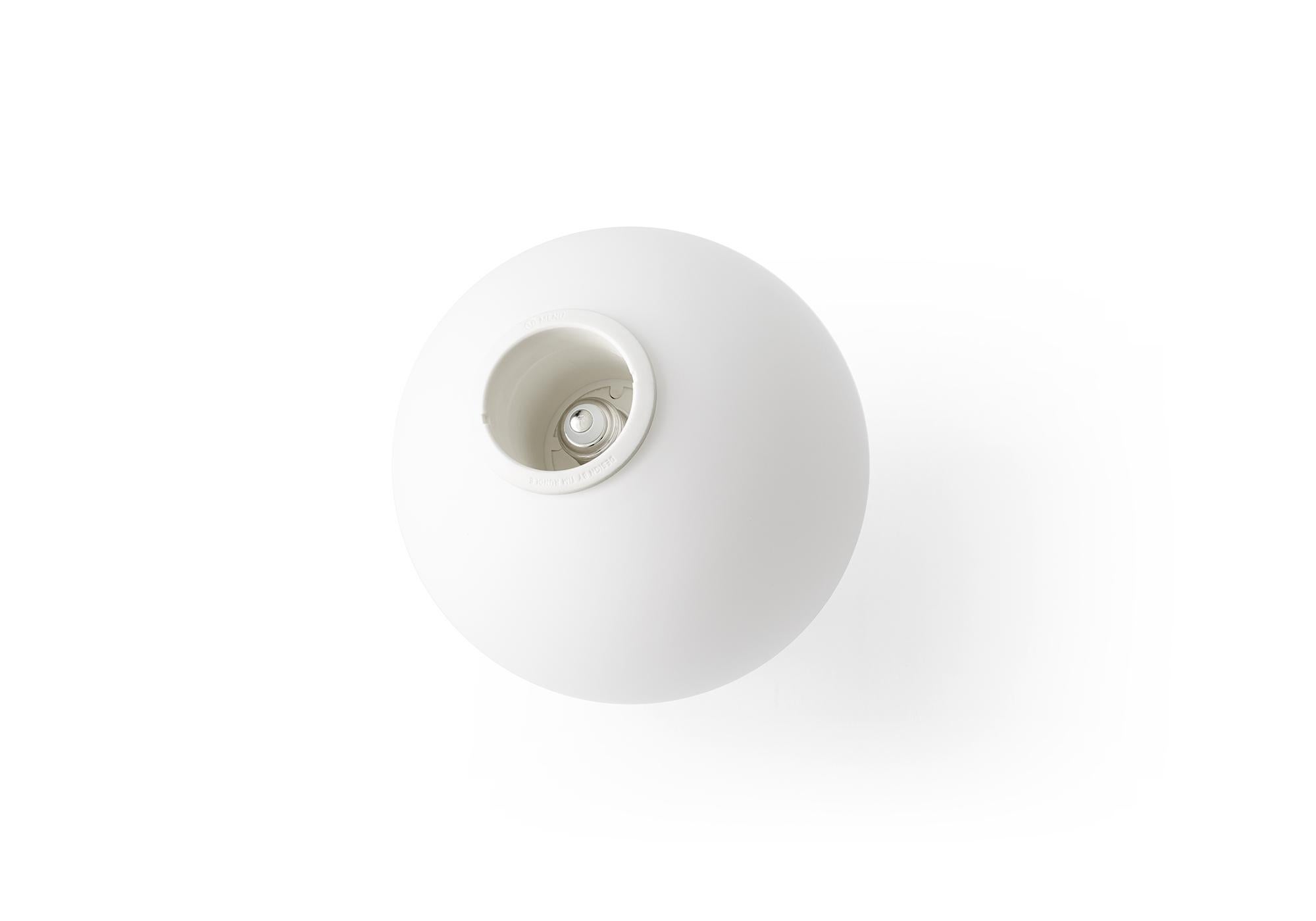 Designed for longevity, TR Bulb uses LED technology, which, with normal use, should last many years. The globe is constructed from white opal glass, and the core structure is made from aluminium to draw heat away from the LED, allowing the bulb to