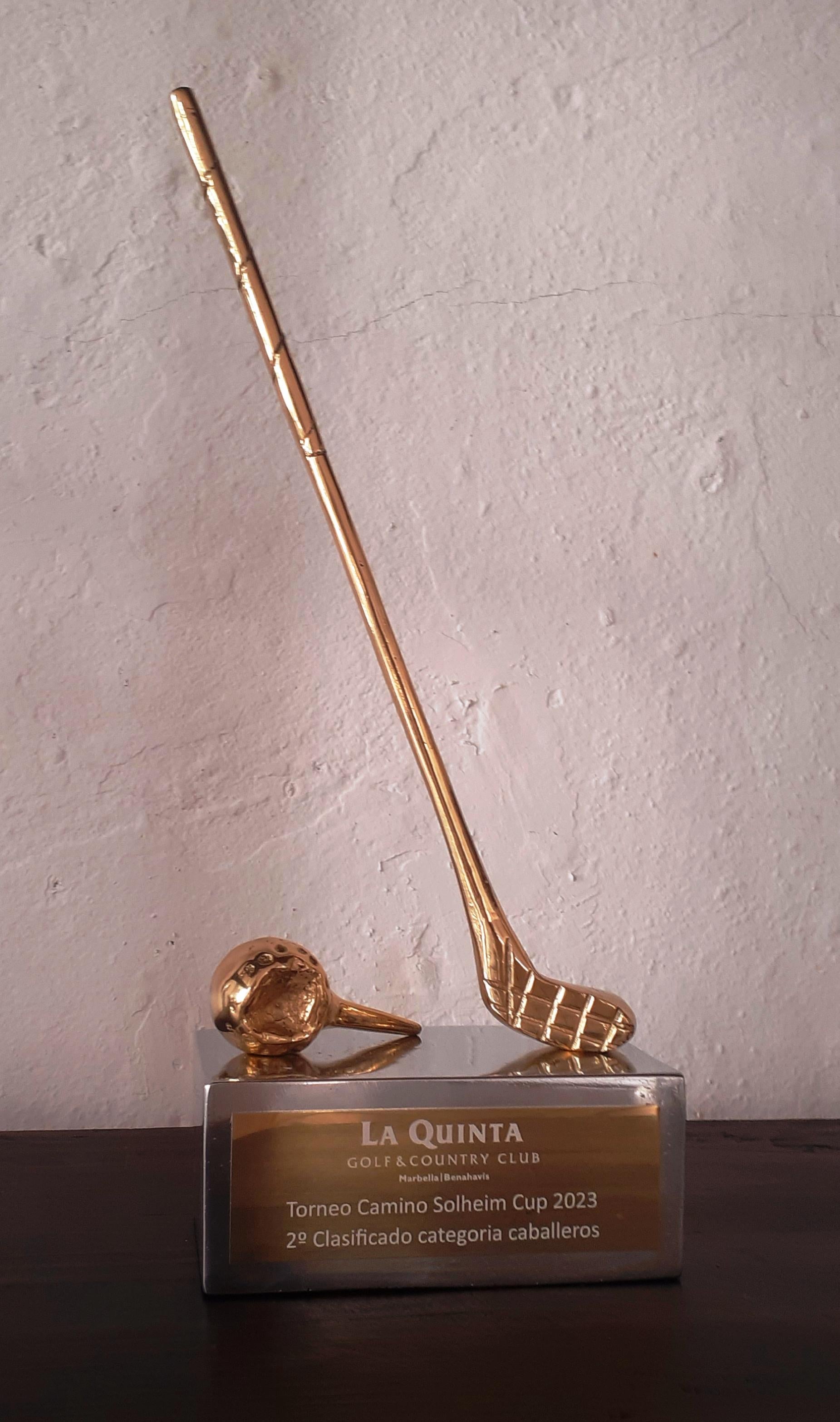 Cast TR001 Golf Trophy  coloured gold and aluminium in solid cast brass and aluminium For Sale